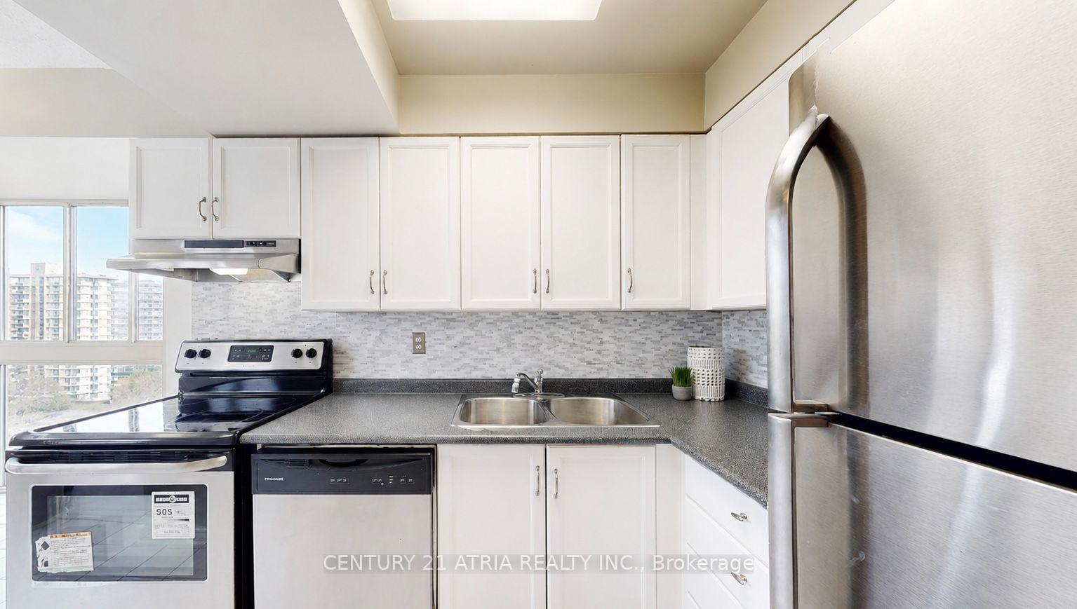 Photo 4 of Unit 1213, 3233 Eglinton Avenue E, Scarborough, Scarborough Village — HOMEH