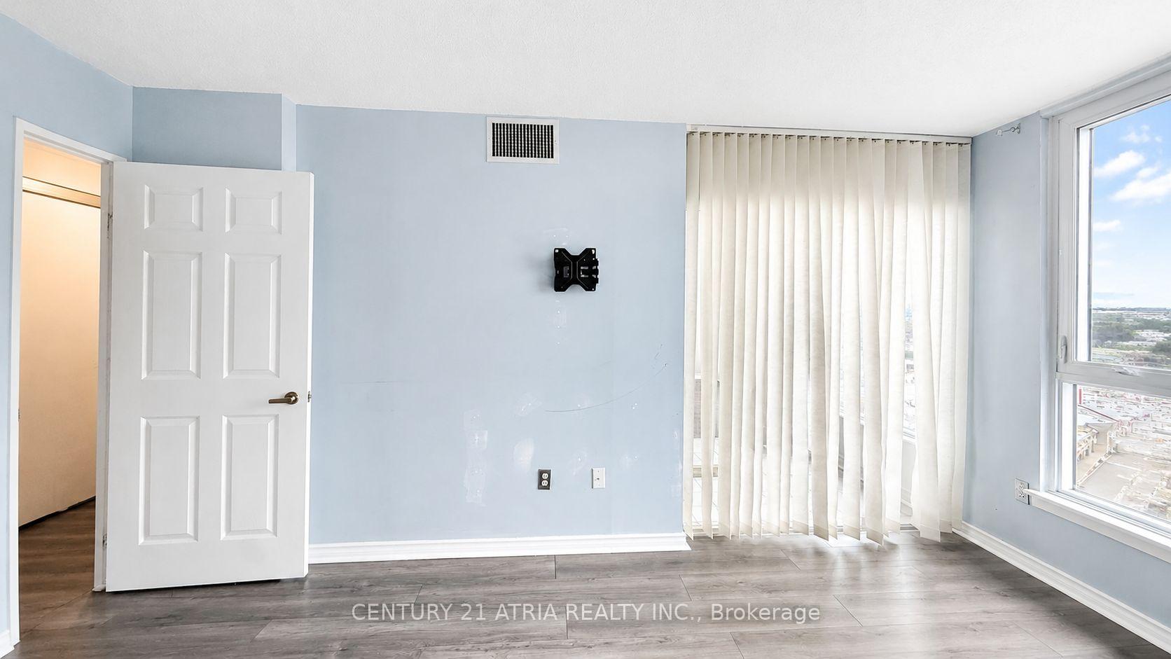 Photo 7 of Unit 1213, 3233 Eglinton Avenue E, Scarborough, Scarborough Village — HOMEH