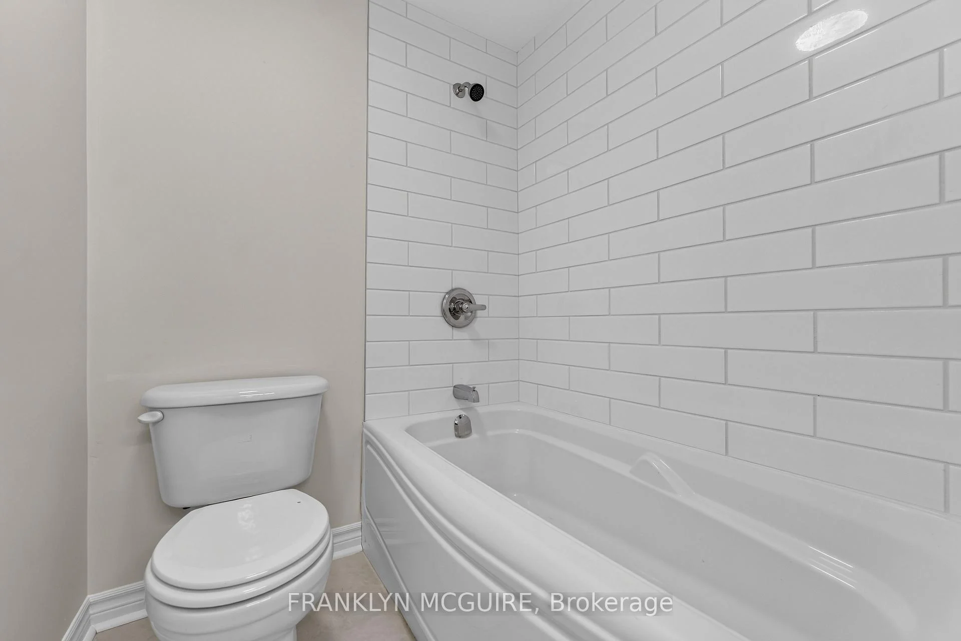 Photo 5 of 115 Castlefrank Road W, Ottawa, Kanata - Glencairn/Hazeldean — HOMEH