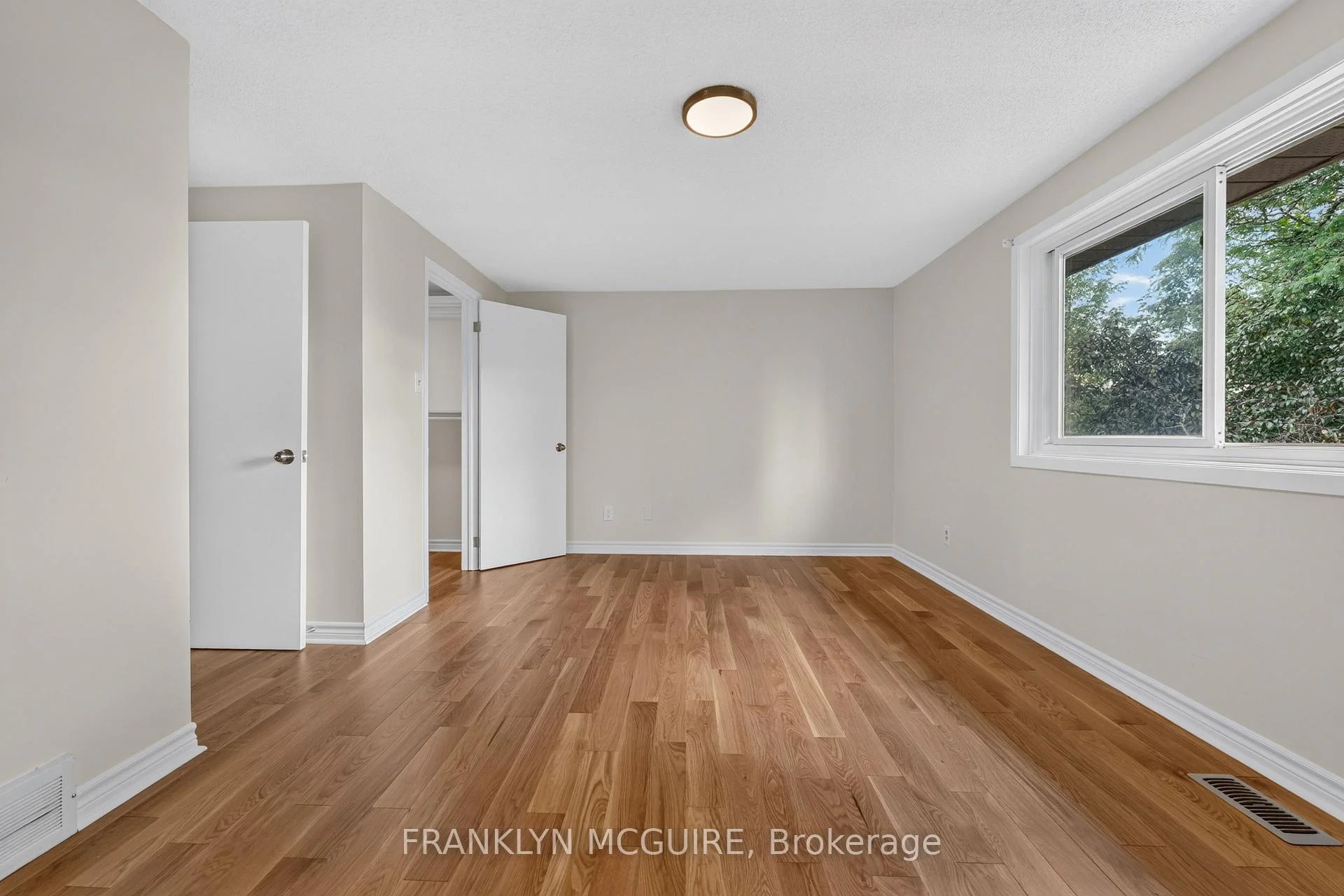 Photo 27 of 115 Castlefrank Road W, Ottawa, Kanata - Glencairn/Hazeldean — HOMEH
