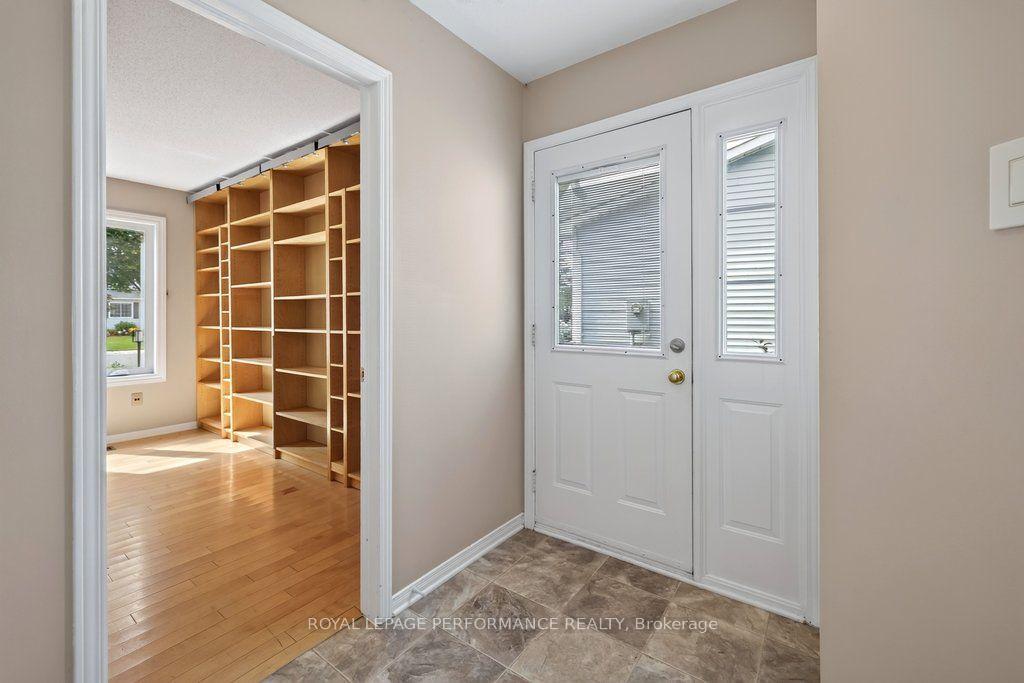 Photo 5 of 83 Kathleen Crescent, Ottawa, Stittsville (Central) — HOMEH