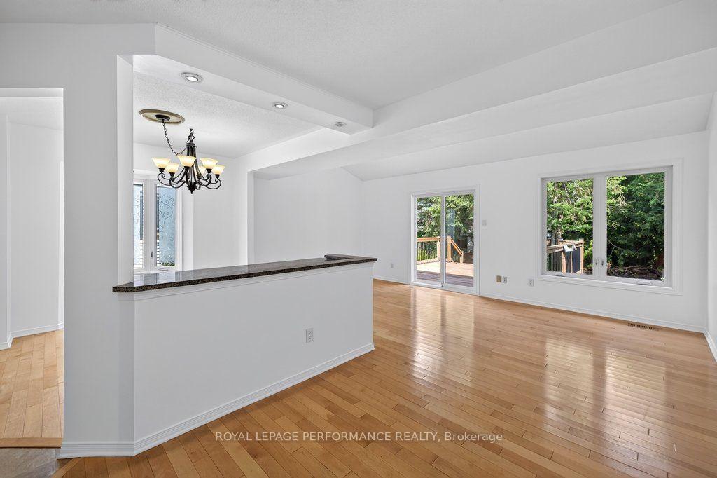 Photo 9 of 83 Kathleen Crescent, Ottawa, Stittsville (Central) — HOMEH