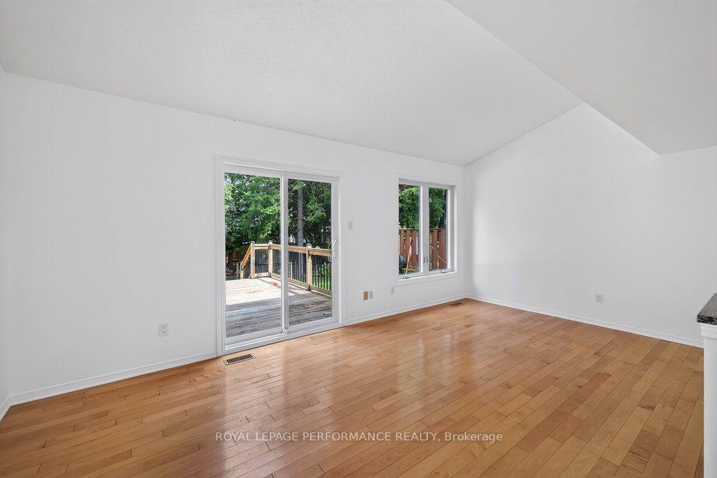 Photo 12 of 83 Kathleen Crescent, Ottawa, Stittsville (Central) — HOMEH