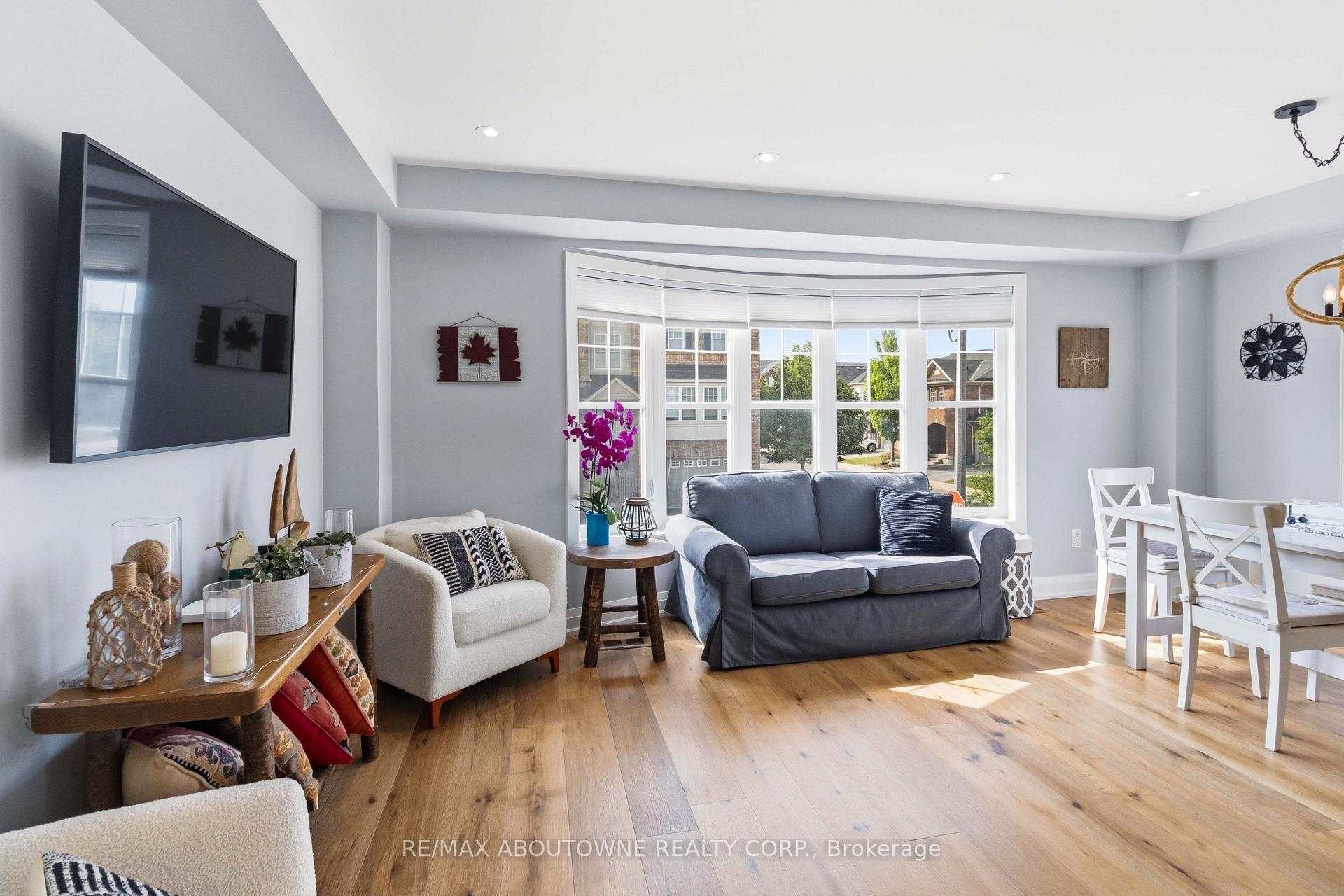 Photo 6 of 2228 Jillian Lane, Oakville, Westmount — HOMEH
