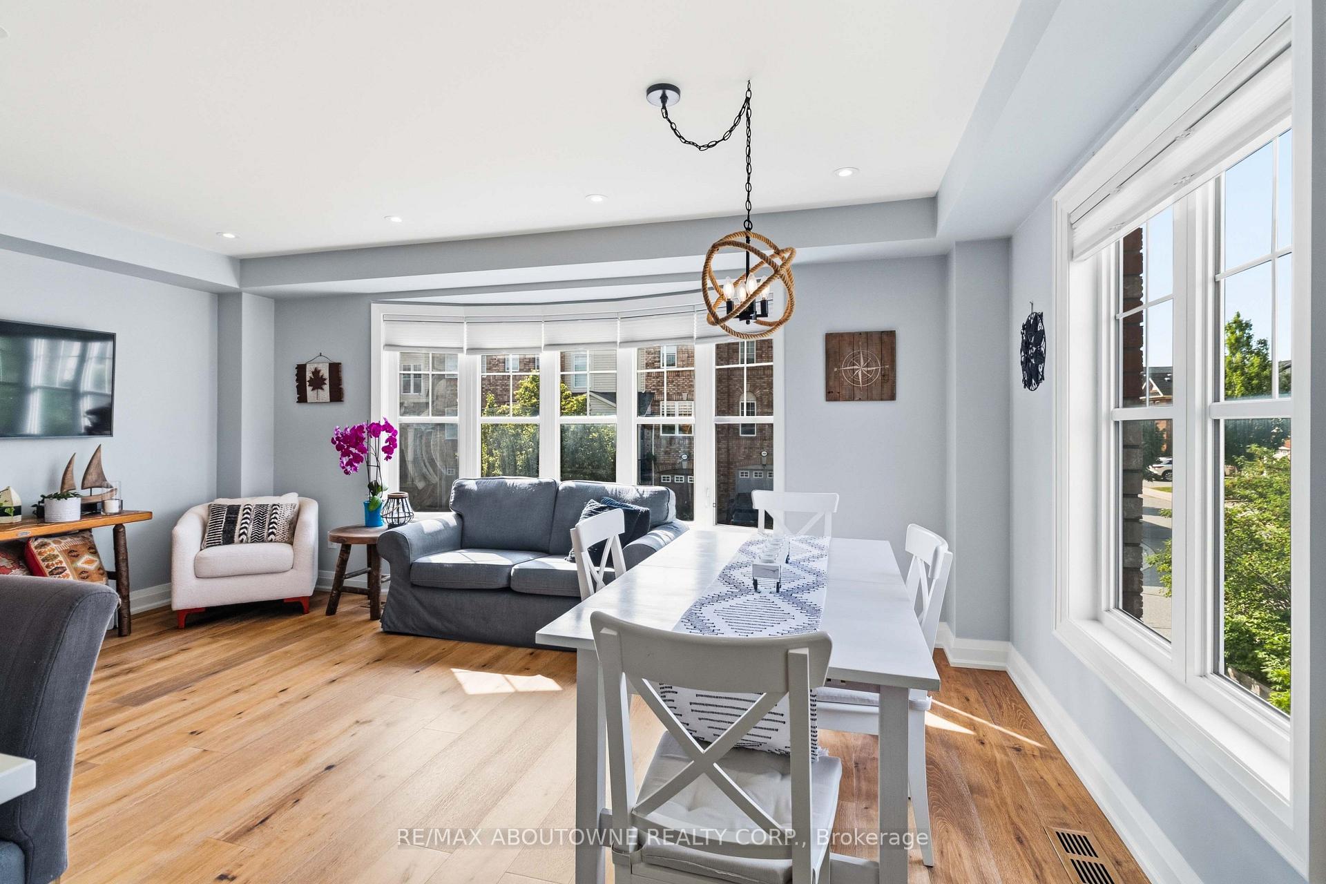 Photo 12 of 2228 Jillian Lane, Oakville, Westmount — HOMEH