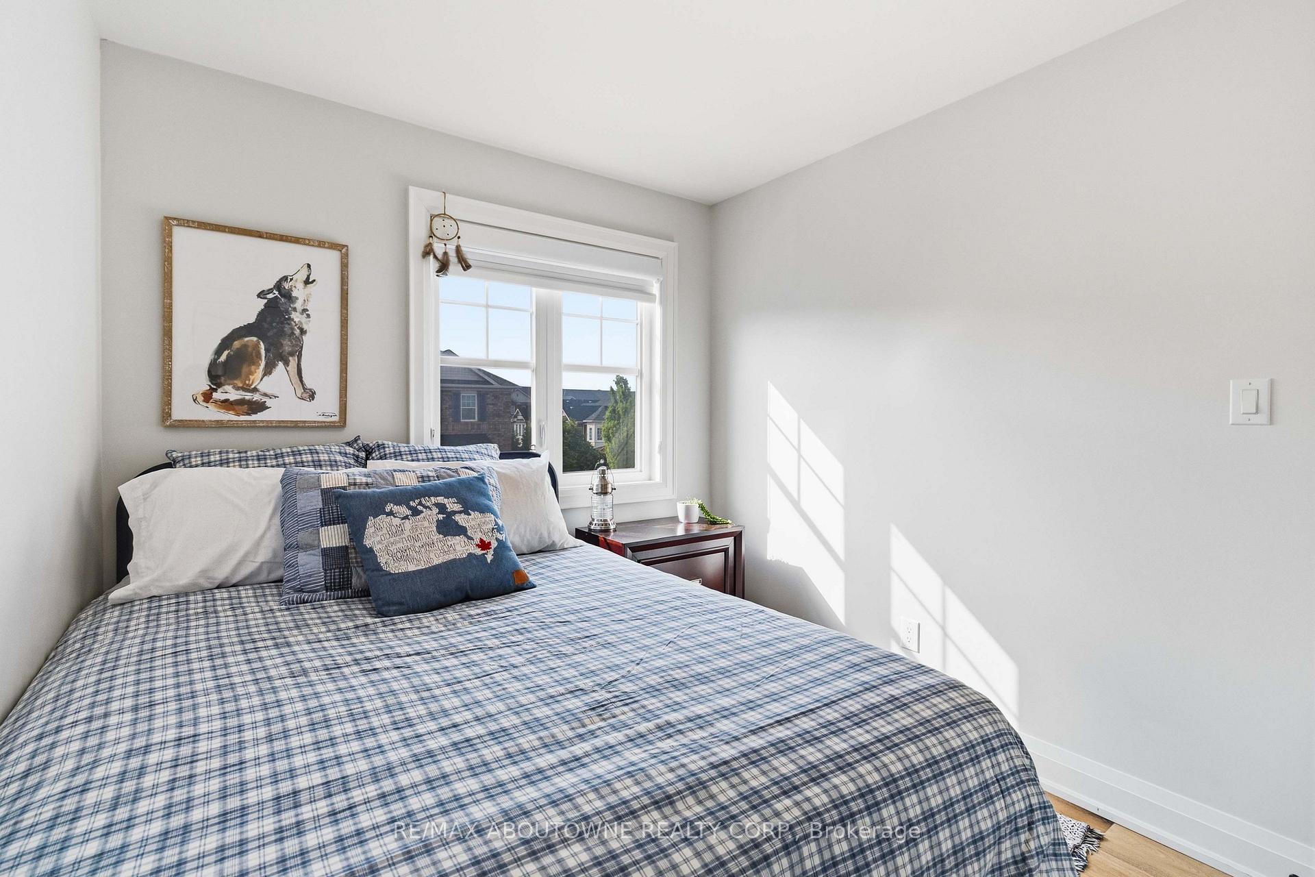 Photo 24 of 2228 Jillian Lane, Oakville, Westmount — HOMEH