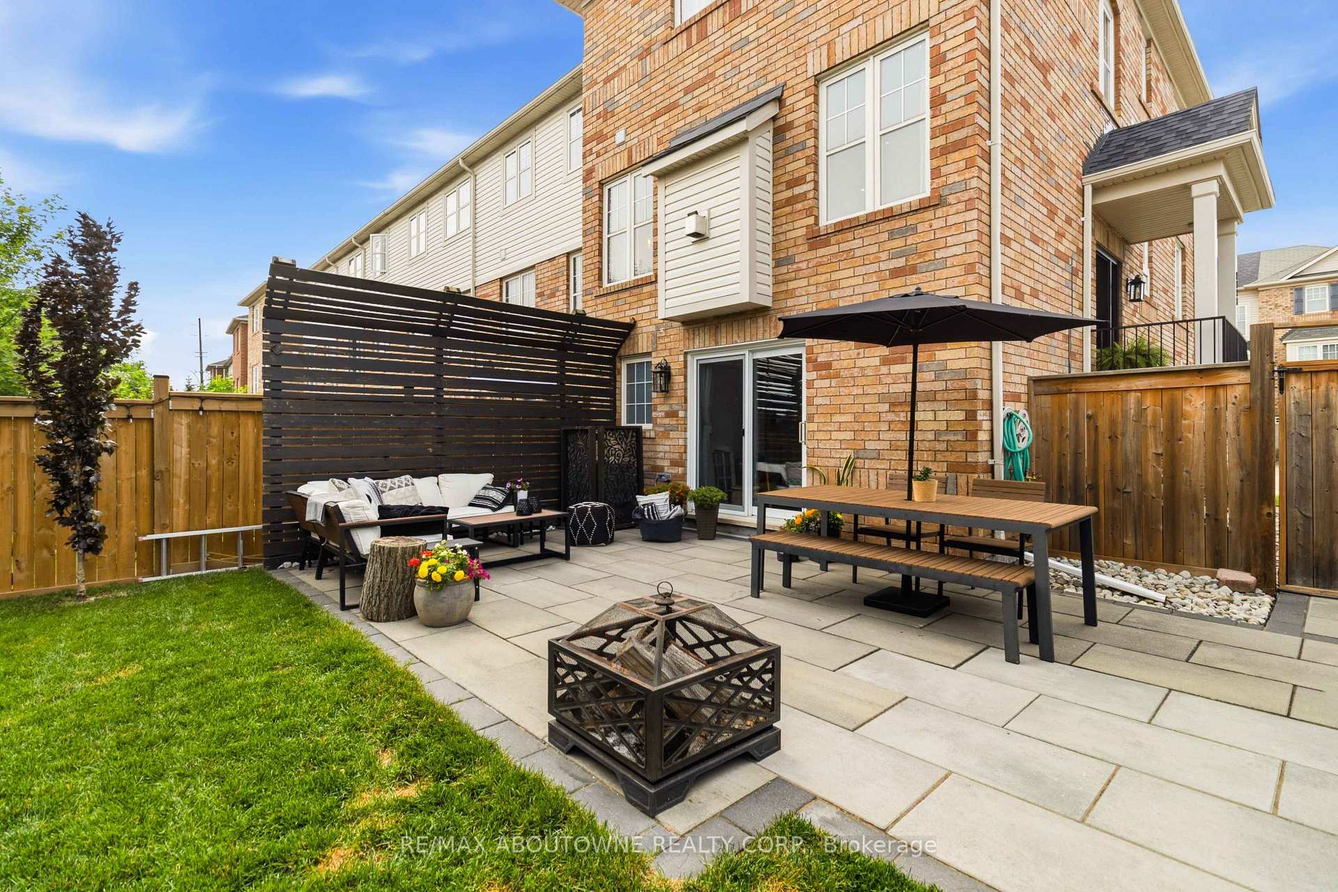 Photo 31 of 2228 Jillian Lane, Oakville, Westmount — HOMEH