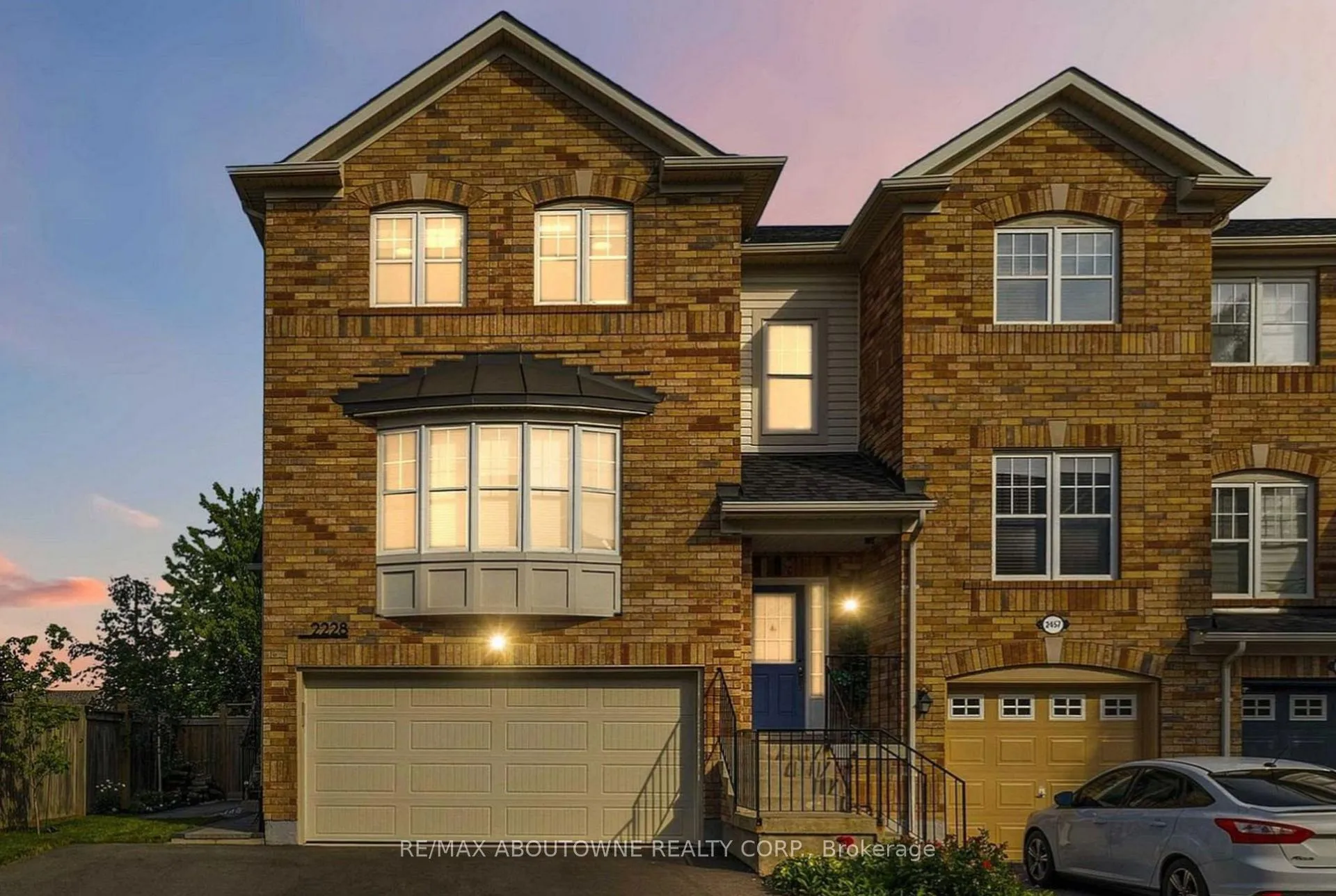 Photo 1 of 2228 Jillian Lane, Oakville, Westmount — HOMEH
