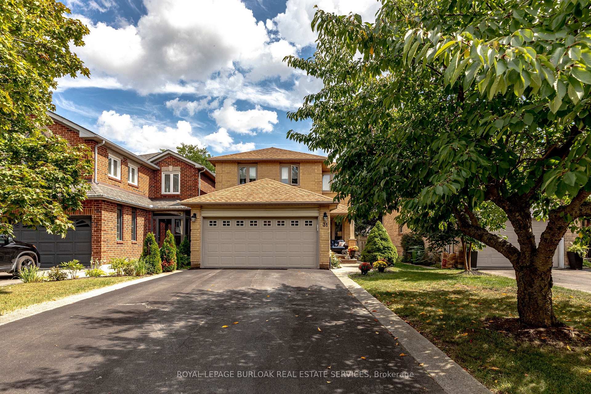 Photo 1 of 31 Grindstone Way, Hamilton, Waterdown — HOMEH