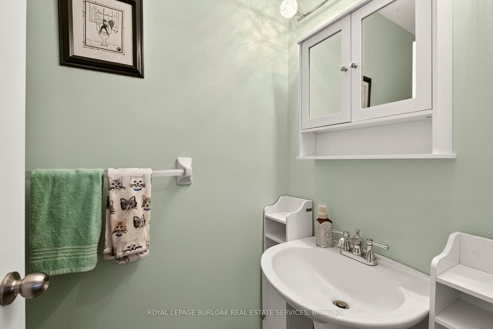 Photo 8 of 31 Grindstone Way, Hamilton, Waterdown — HOMEH