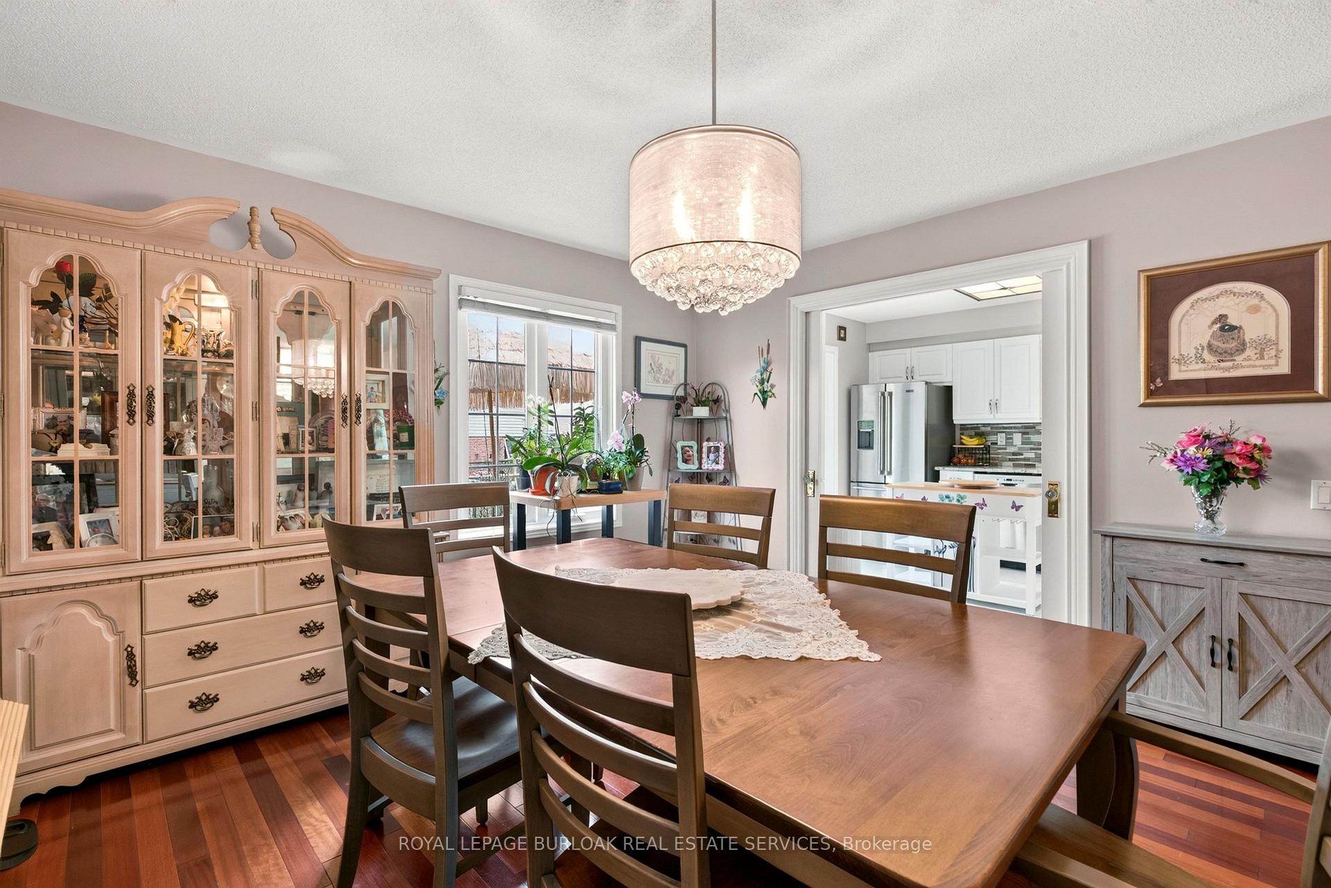 Photo 13 of 31 Grindstone Way, Hamilton, Waterdown — HOMEH