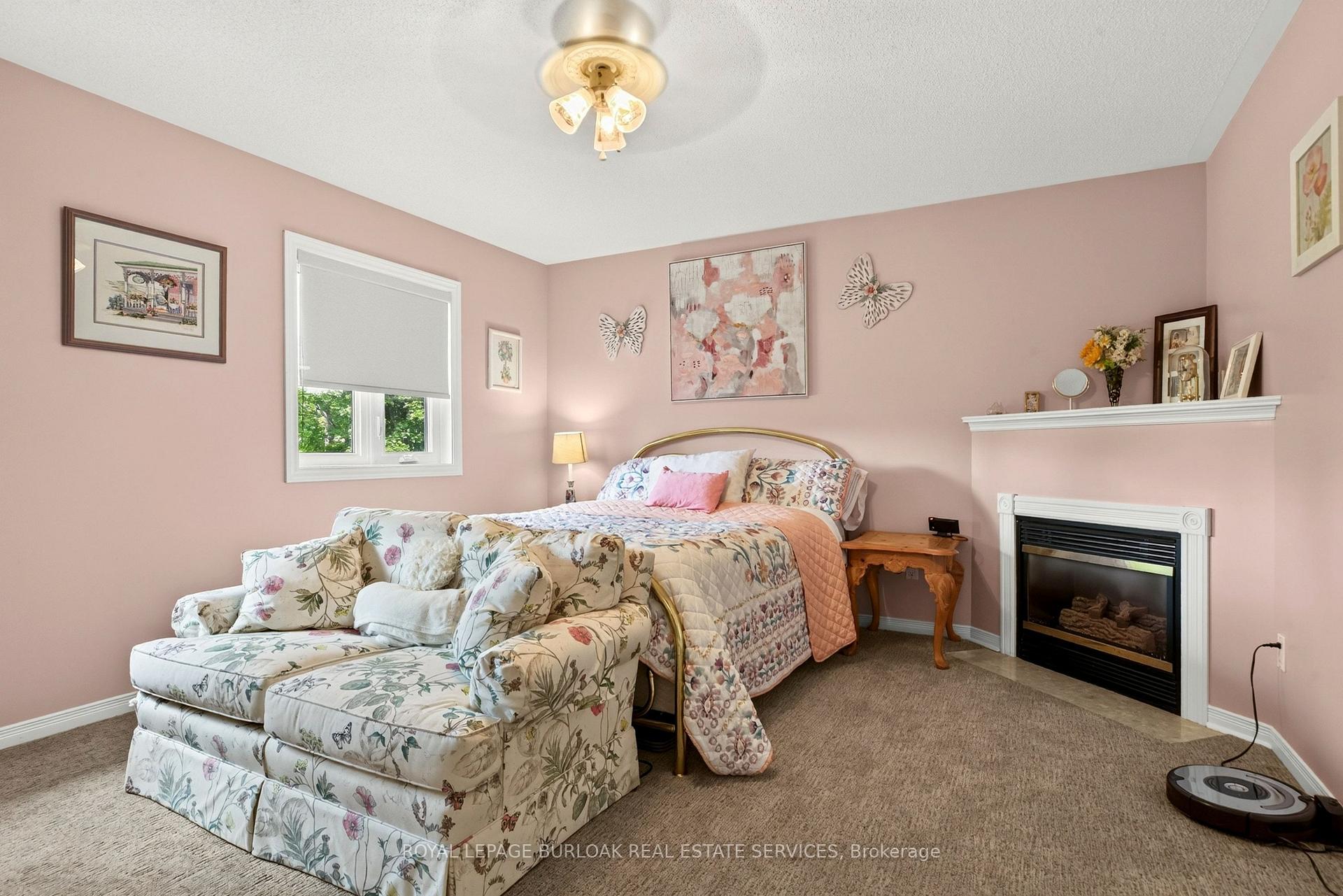 Photo 22 of 31 Grindstone Way, Hamilton, Waterdown — HOMEH