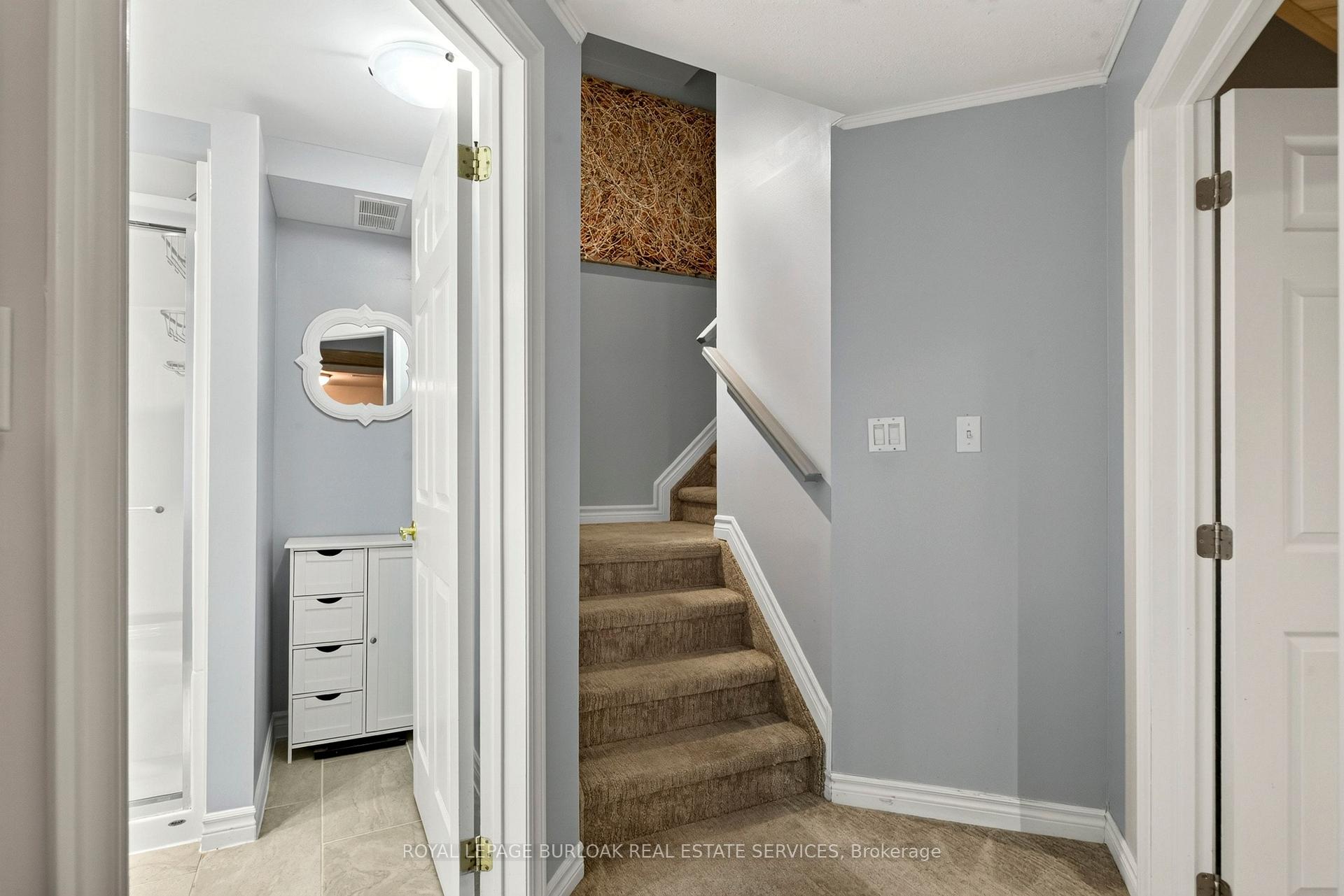 Photo 33 of 31 Grindstone Way, Hamilton, Waterdown — HOMEH