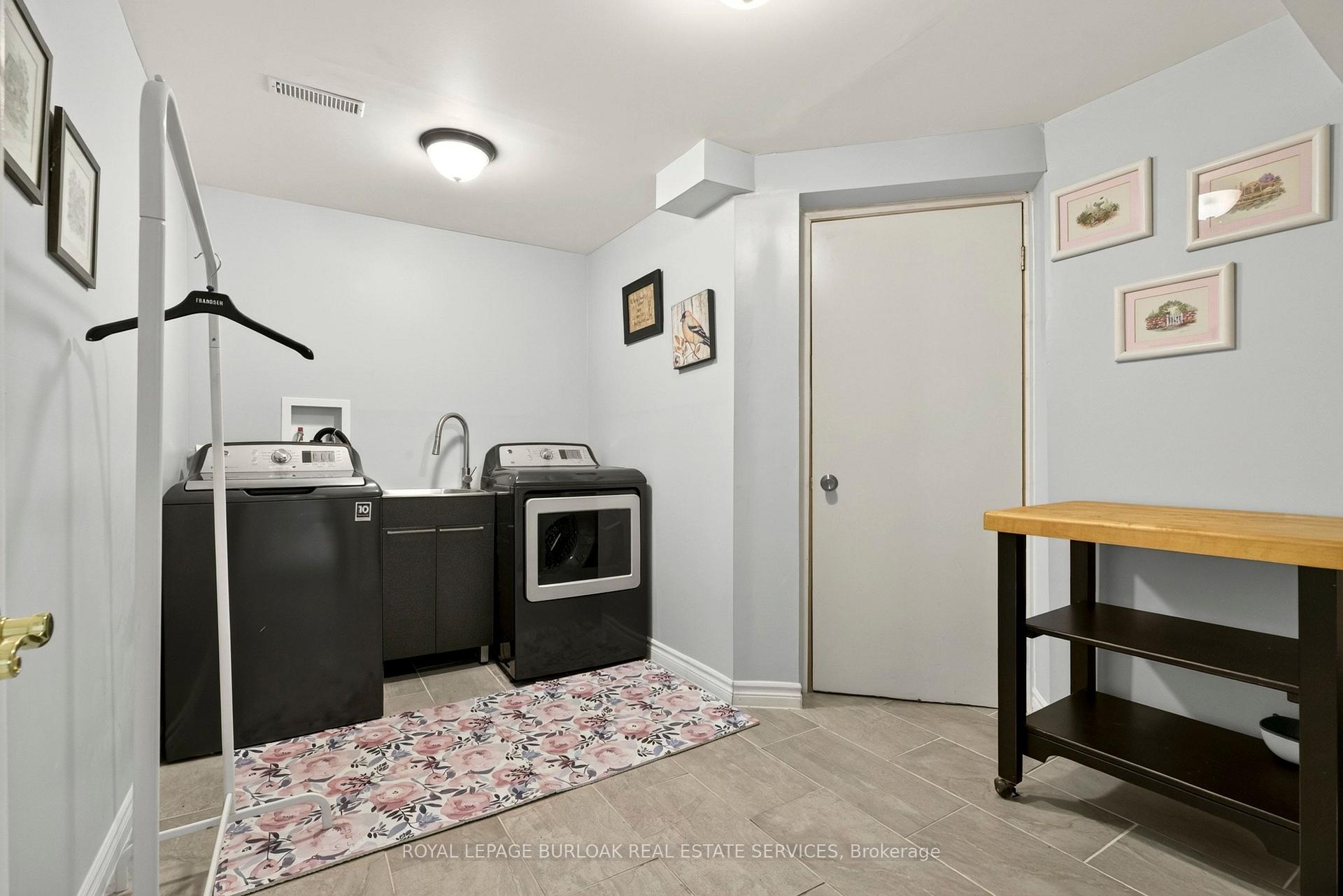 Photo 37 of 31 Grindstone Way, Hamilton, Waterdown — HOMEH