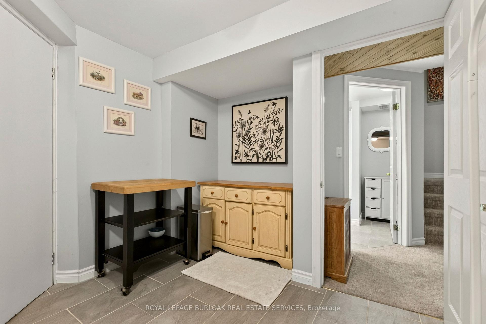 Photo 38 of 31 Grindstone Way, Hamilton, Waterdown — HOMEH