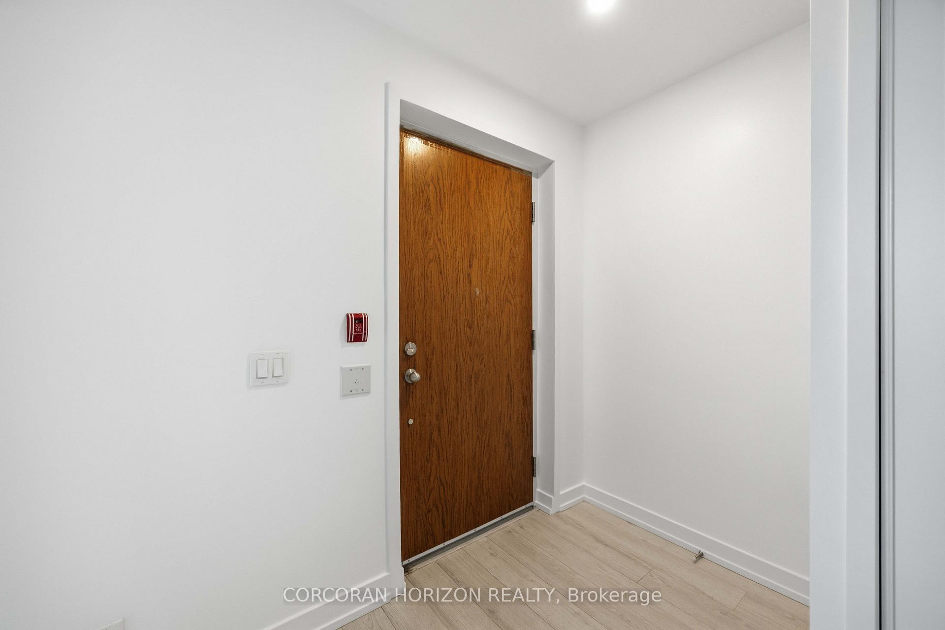 Photo 5 of Unit 101, 33 Helendale Avenue, Toronto, Yonge-Eglinton — HOMEH
