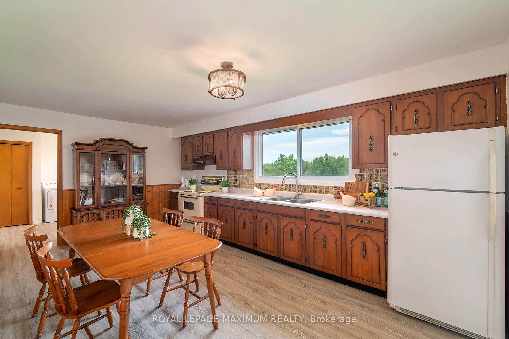 Photo 12 of 5575 7 Line, Guelph/Eramosa, Rural Guelph/Eramosa East — HOMEH