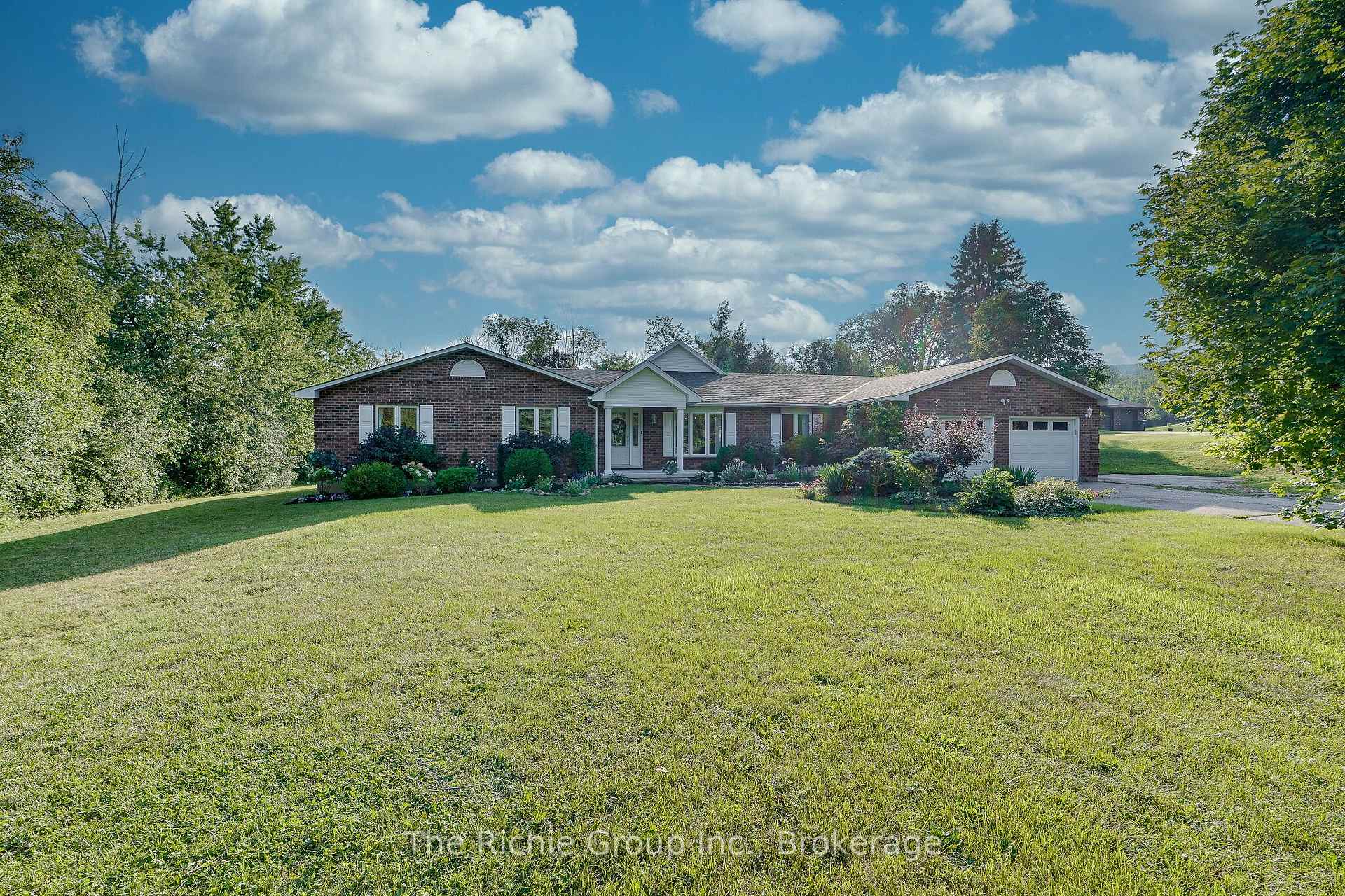 Photo 4 of 14198 Heritage Road, Caledon, Rural Caledon — HOMEH