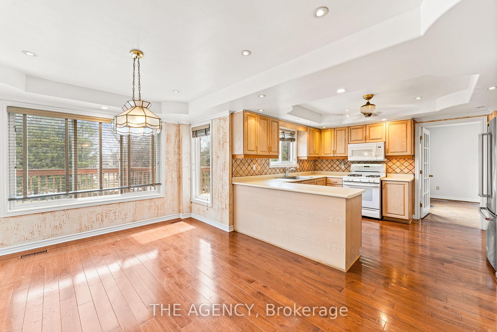 Photo 10 of 92 Russell Snider Drive, King, Nobleton — HOMEH