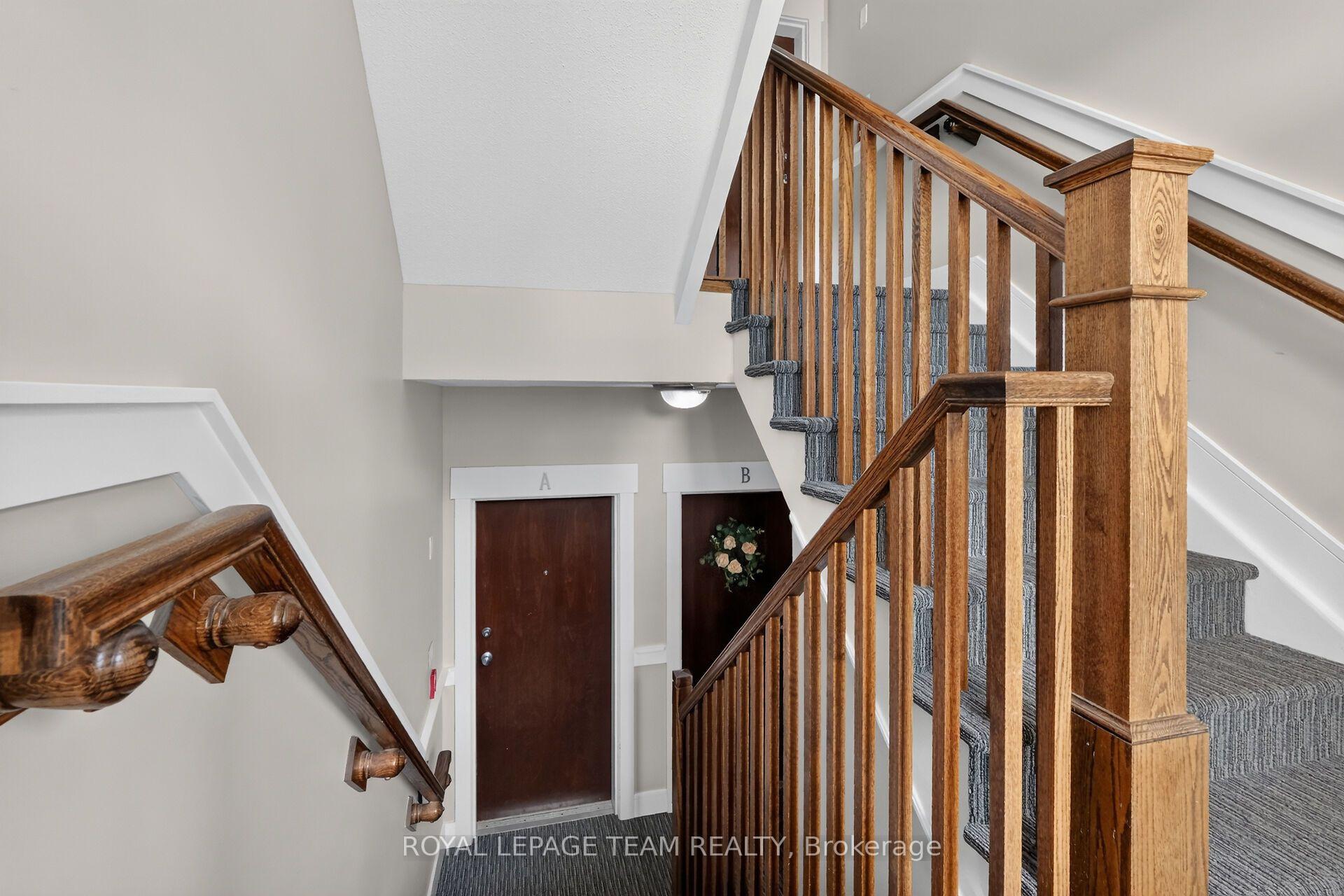 Photo 5 of Unit B, 1004 Beryl Private, Ottawa, Riverside South/Gloucester Glen — HOMEH