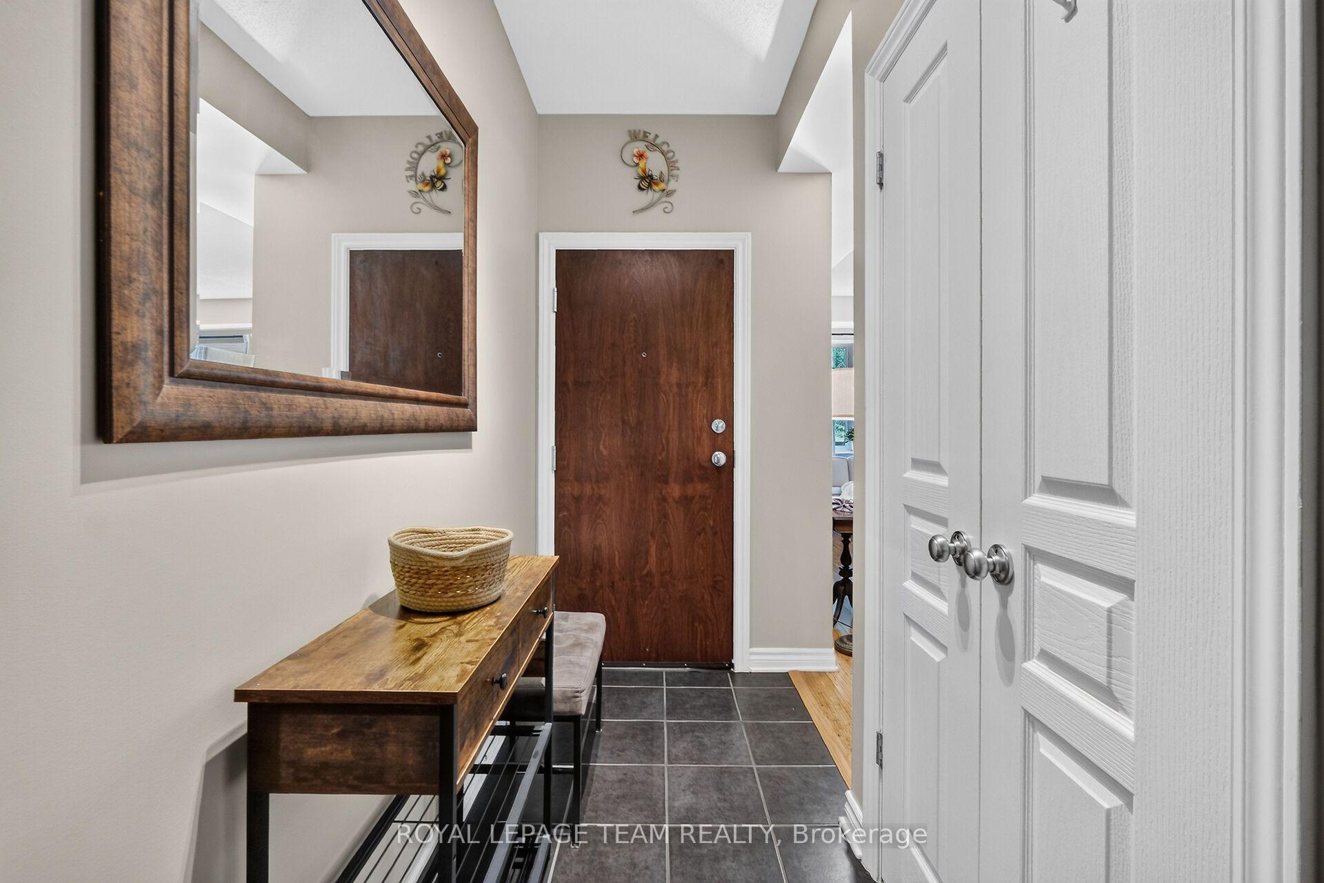 Photo 8 of Unit B, 1004 Beryl Private, Ottawa, Riverside South/Gloucester Glen — HOMEH