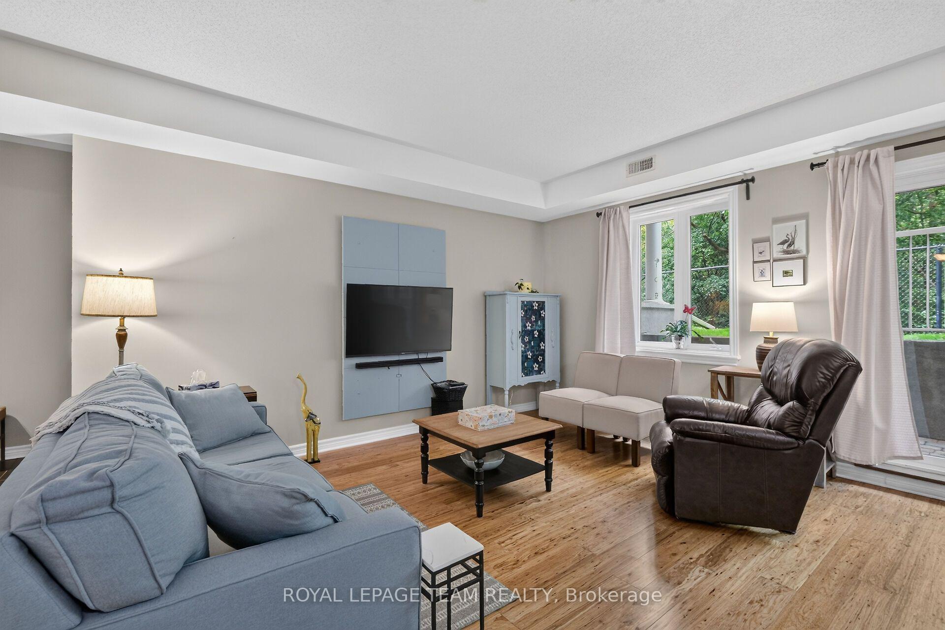 Photo 9 of Unit B, 1004 Beryl Private, Ottawa, Riverside South/Gloucester Glen — HOMEH