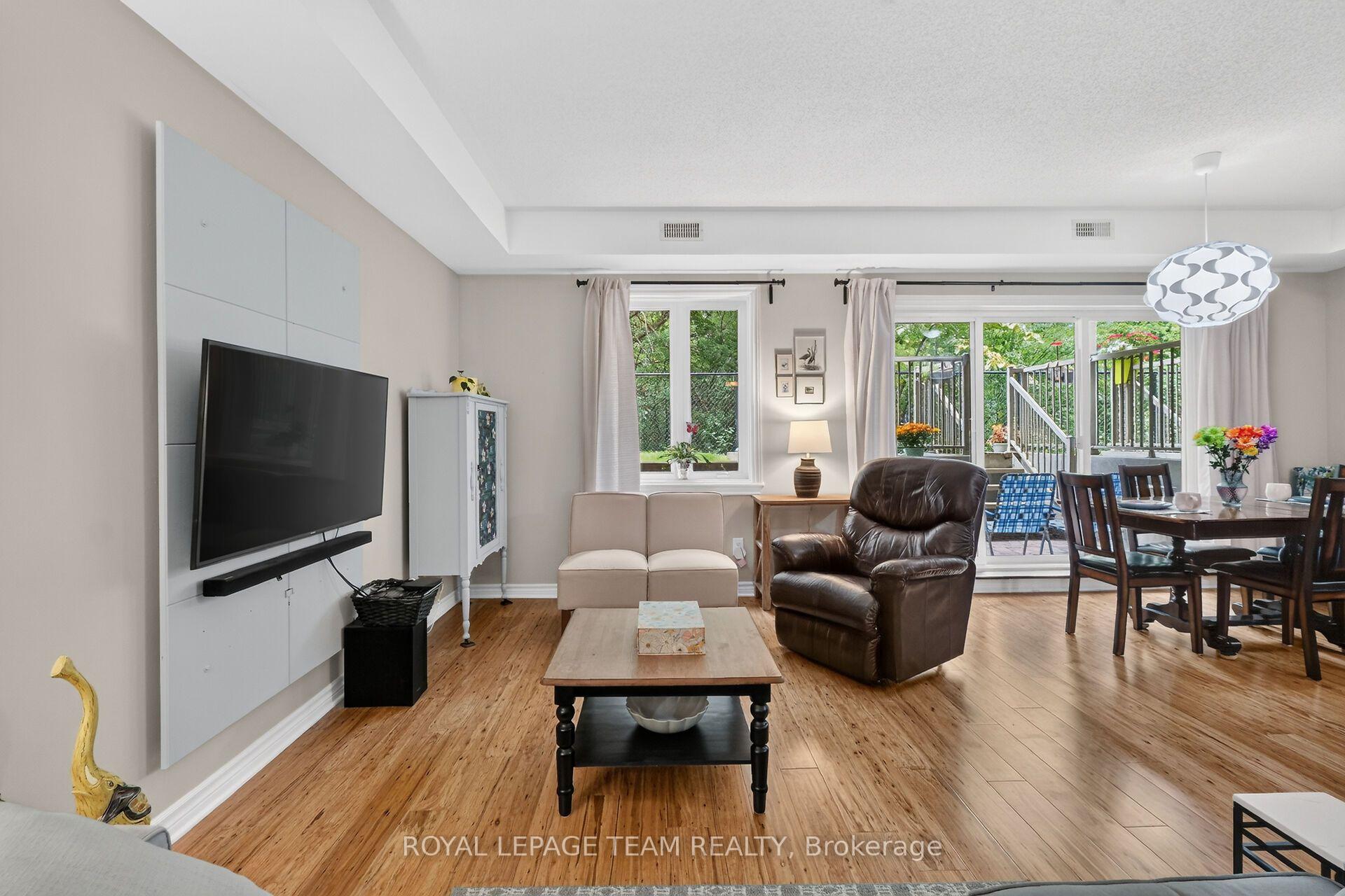 Photo 11 of Unit B, 1004 Beryl Private, Ottawa, Riverside South/Gloucester Glen — HOMEH