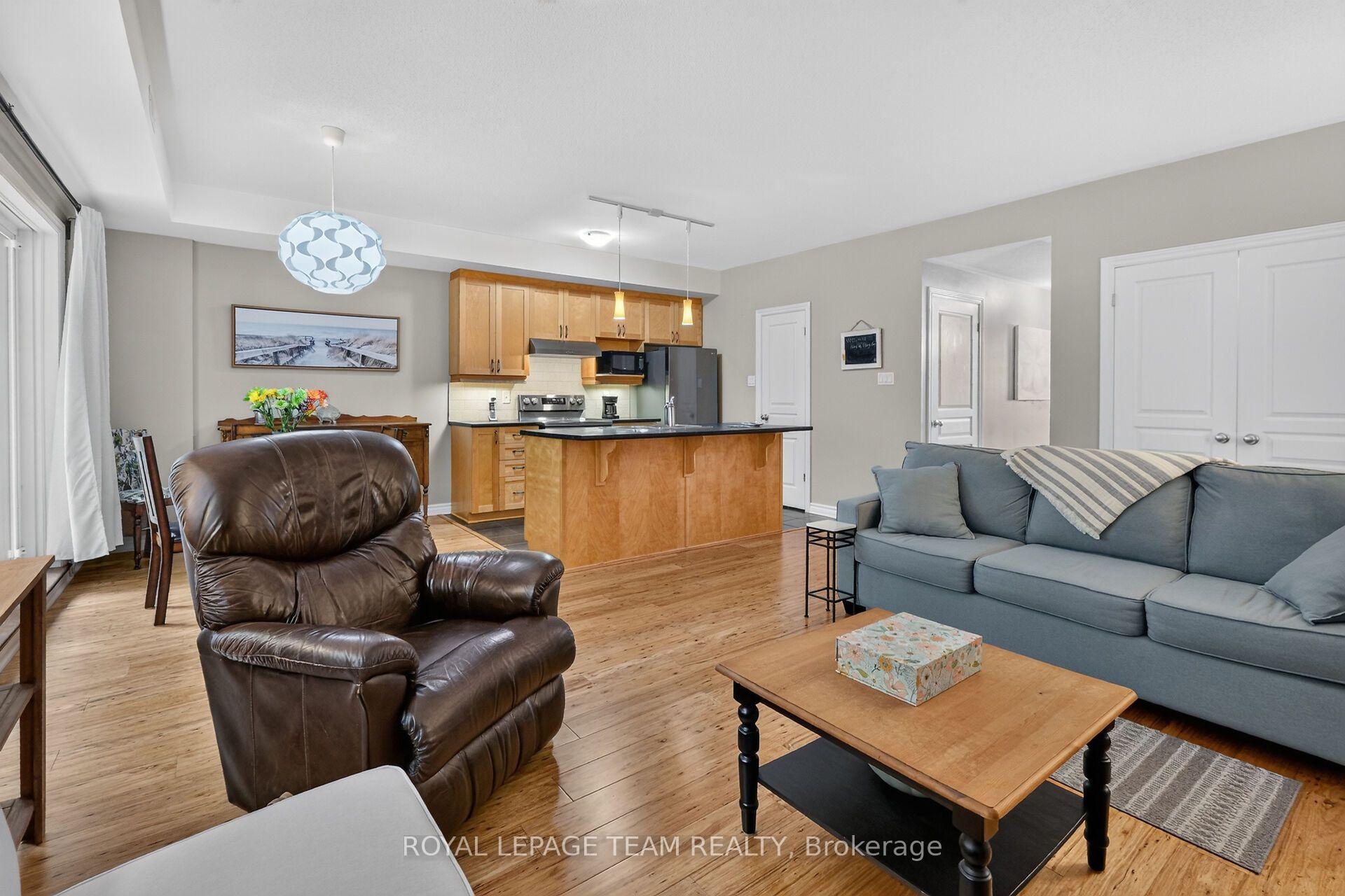 Photo 12 of Unit B, 1004 Beryl Private, Ottawa, Riverside South/Gloucester Glen — HOMEH