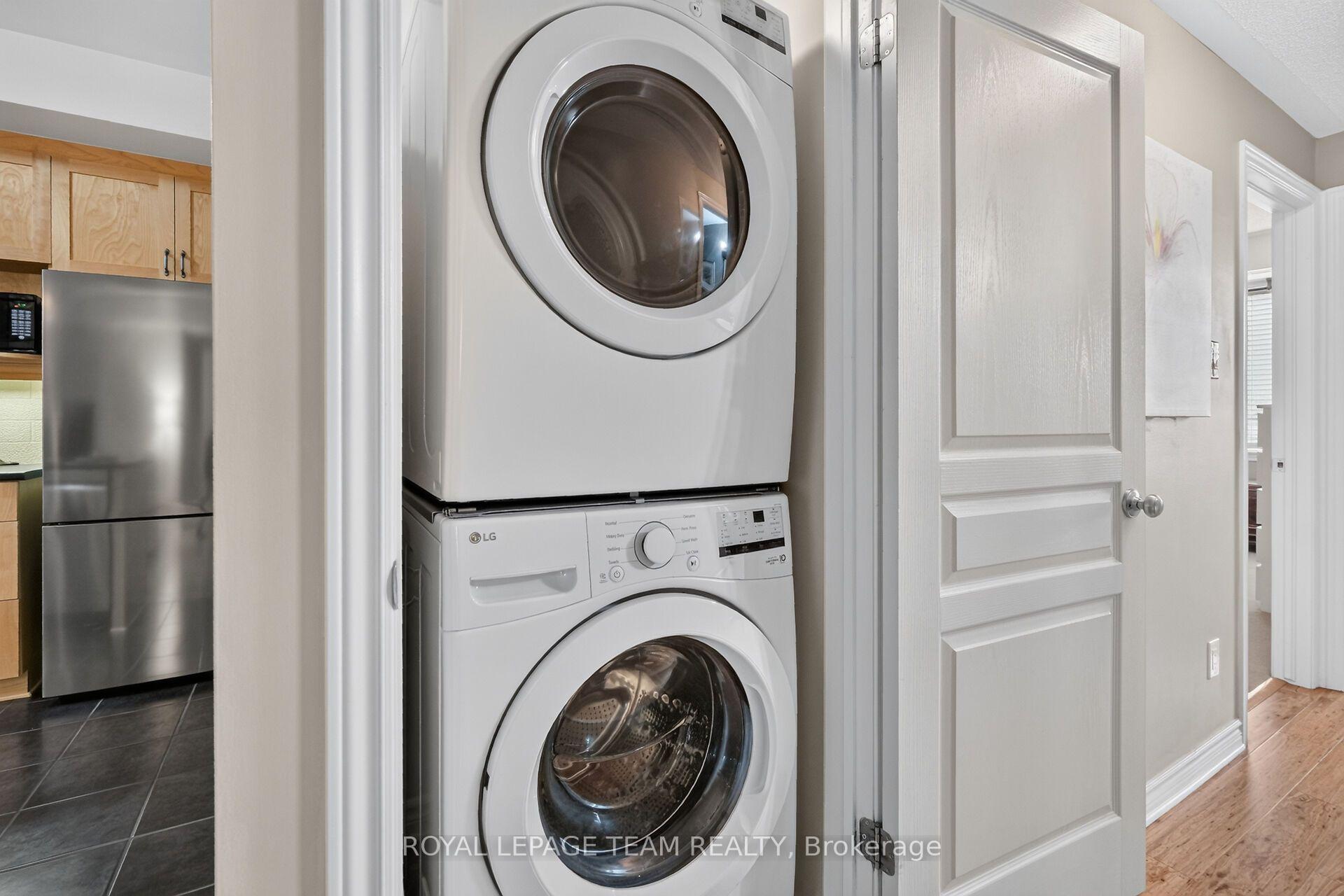Photo 29 of Unit B, 1004 Beryl Private, Ottawa, Riverside South/Gloucester Glen — HOMEH