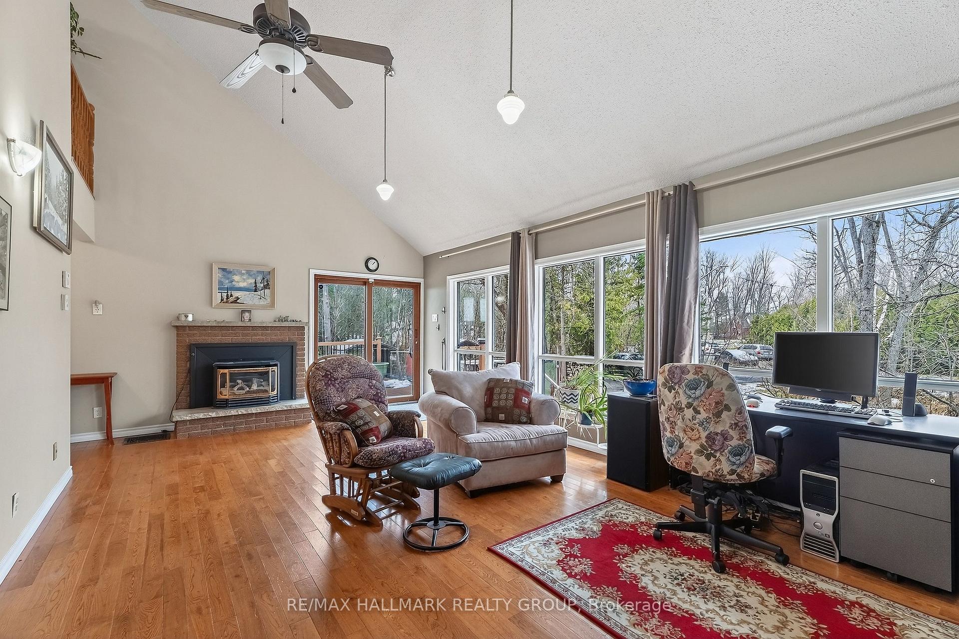 Photo 24 of 201 Moorhead Drive, Ottawa, Fitzroy — HOMEH