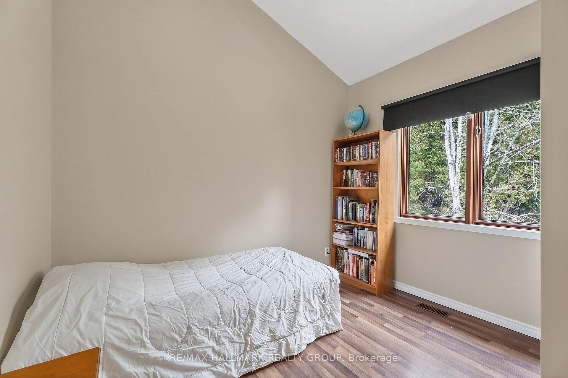 Photo 64 of 201 Moorhead Drive, Ottawa, Fitzroy — HOMEH