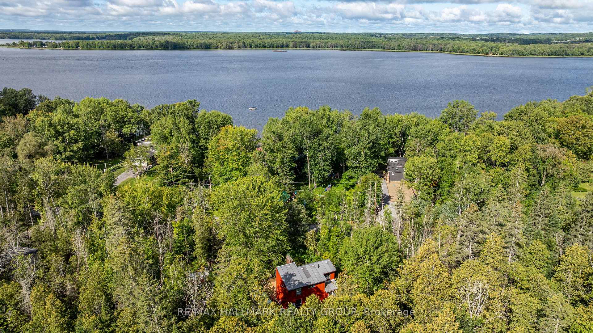 Photo 22 of 201 Moorhead Drive, Ottawa, Fitzroy — HOMEH
