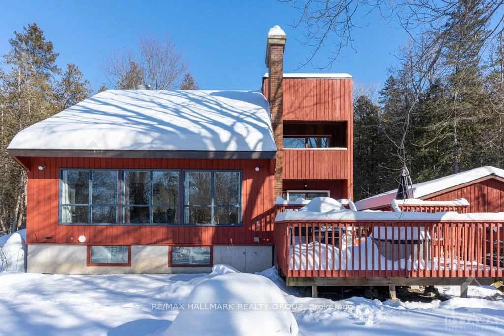 Photo 3 of 201 Moorhead Drive, Ottawa, Fitzroy — HOMEH