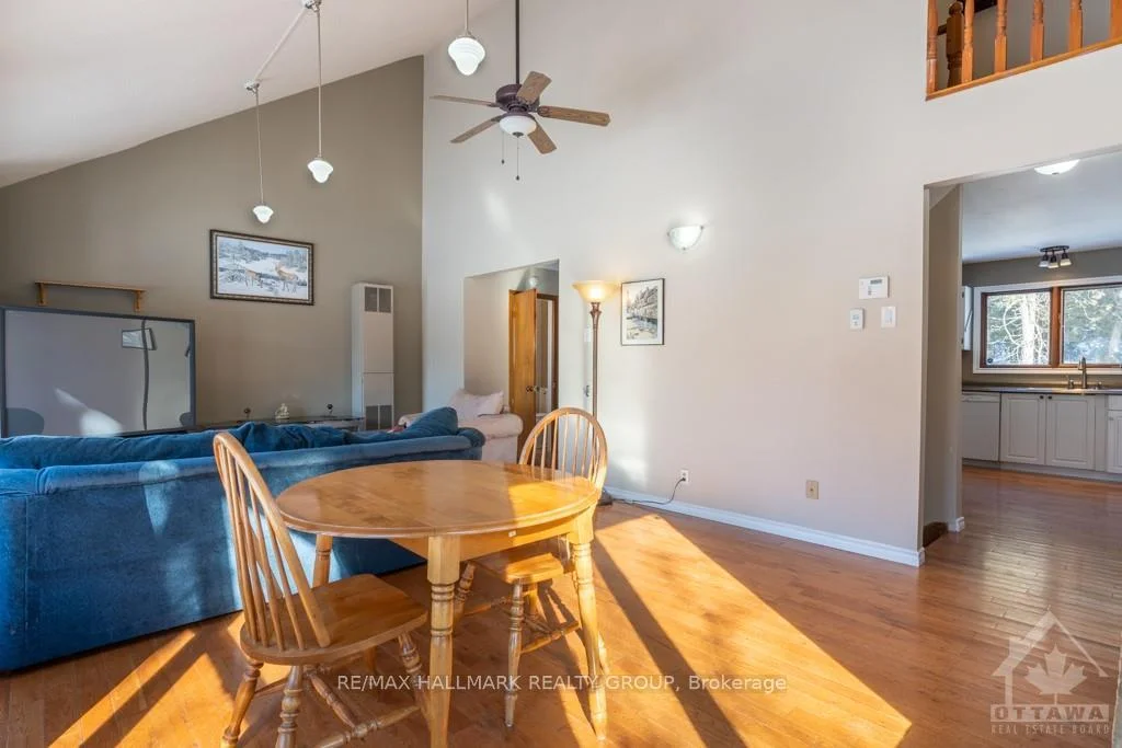 Photo 23 of 201 Moorhead Drive, Ottawa, Fitzroy — HOMEH