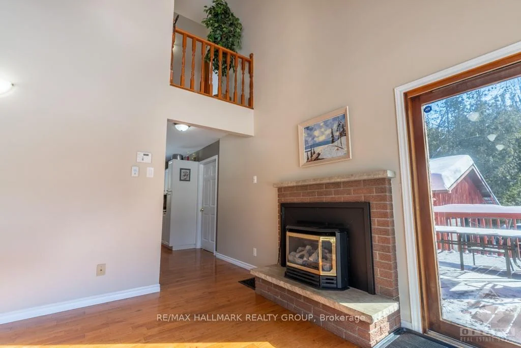 Photo 25 of 201 Moorhead Drive, Ottawa, Fitzroy — HOMEH