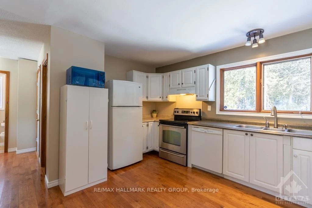 Photo 28 of 201 Moorhead Drive, Ottawa, Fitzroy — HOMEH