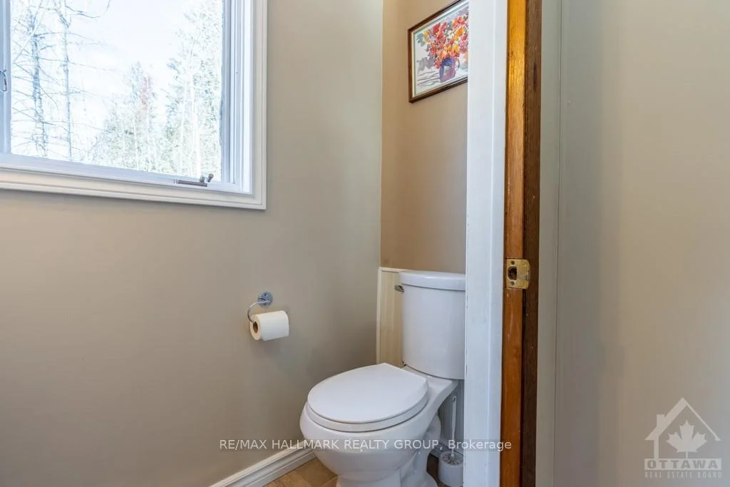 Photo 34 of 201 Moorhead Drive, Ottawa, Fitzroy — HOMEH