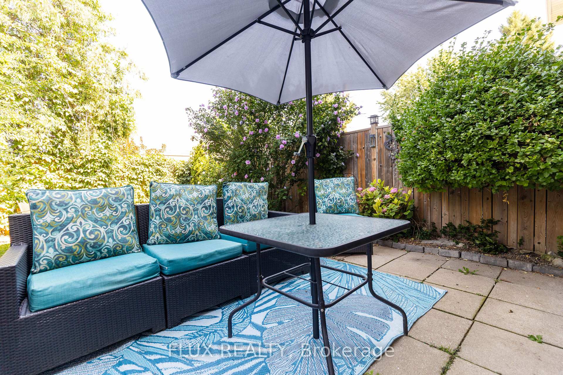Photo 44 of 82 Overlea Drive, Kitchener, Victoria Hills — HOMEH