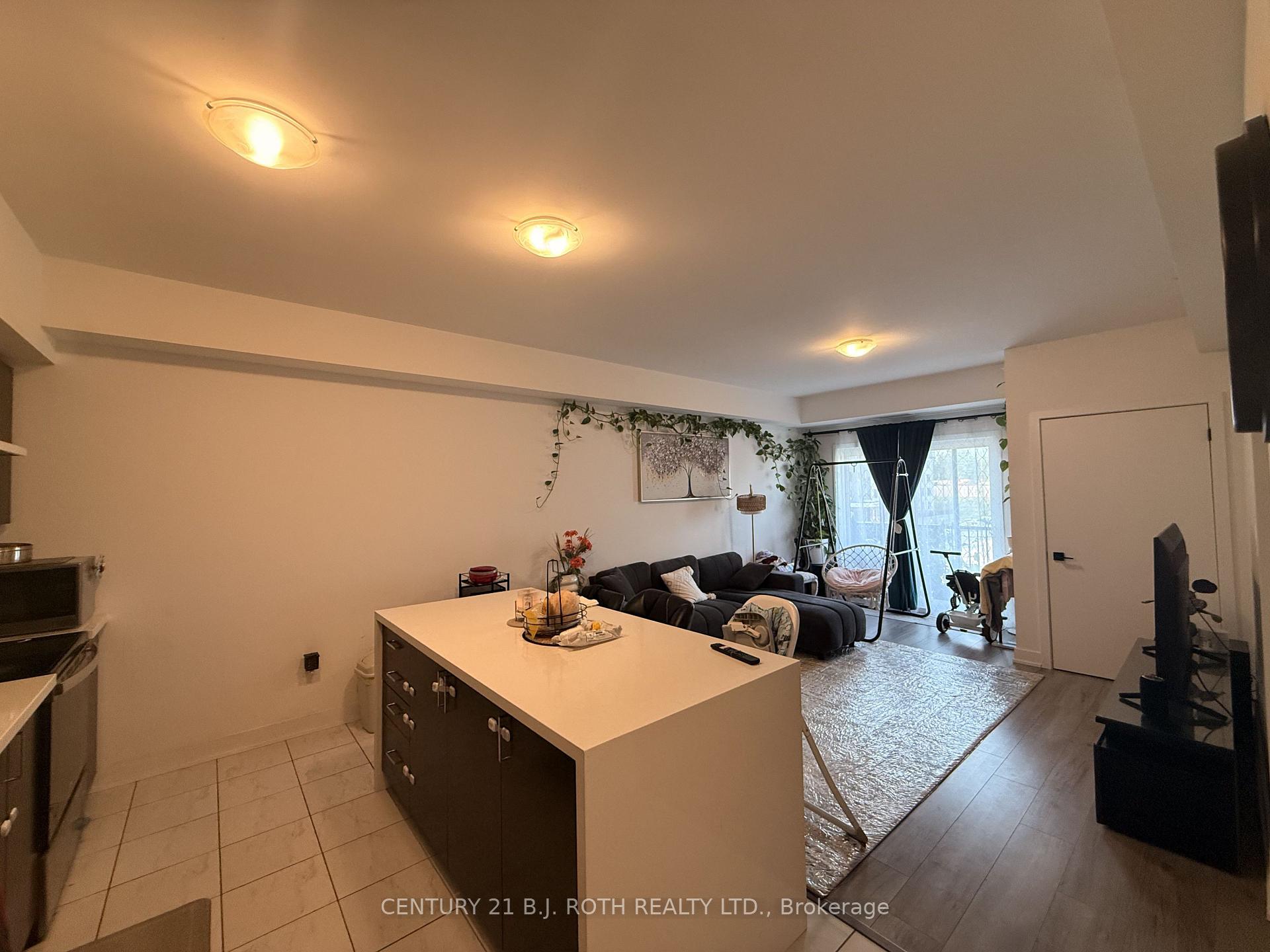 Photo 4 of Unit 308, 8 Culinary Lane, Barrie, Rural Barrie Southeast — HOMEH