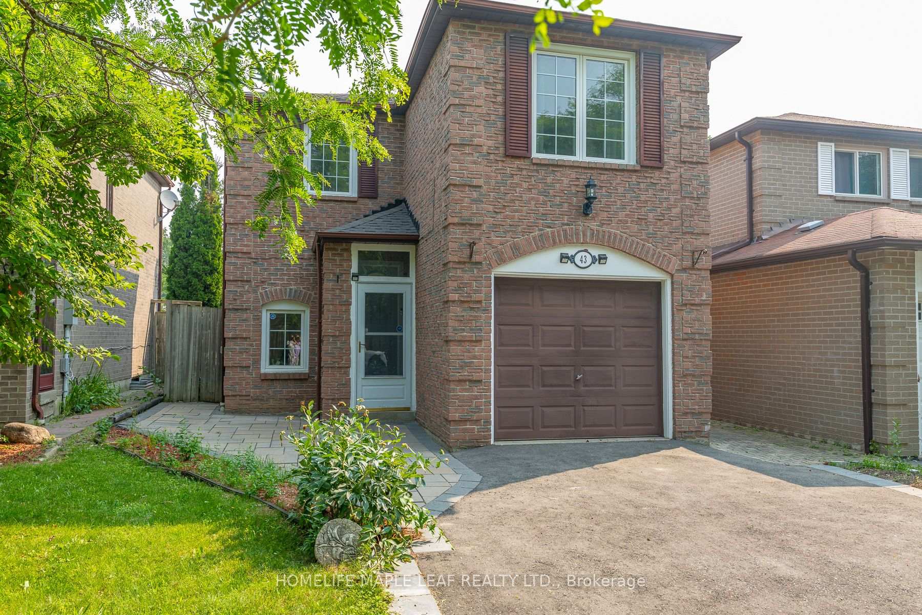 Photo 5 of 43 Barrett Crescent, Ajax, Central West — HOMEH