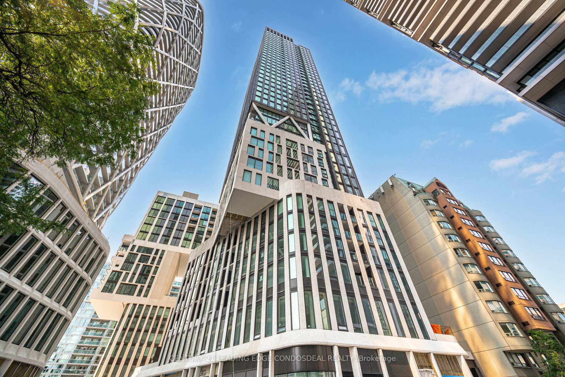Photo 1 of Unit 802, 238 Simcoe Street, Toronto, Kensington-Chinatown — HOMEH