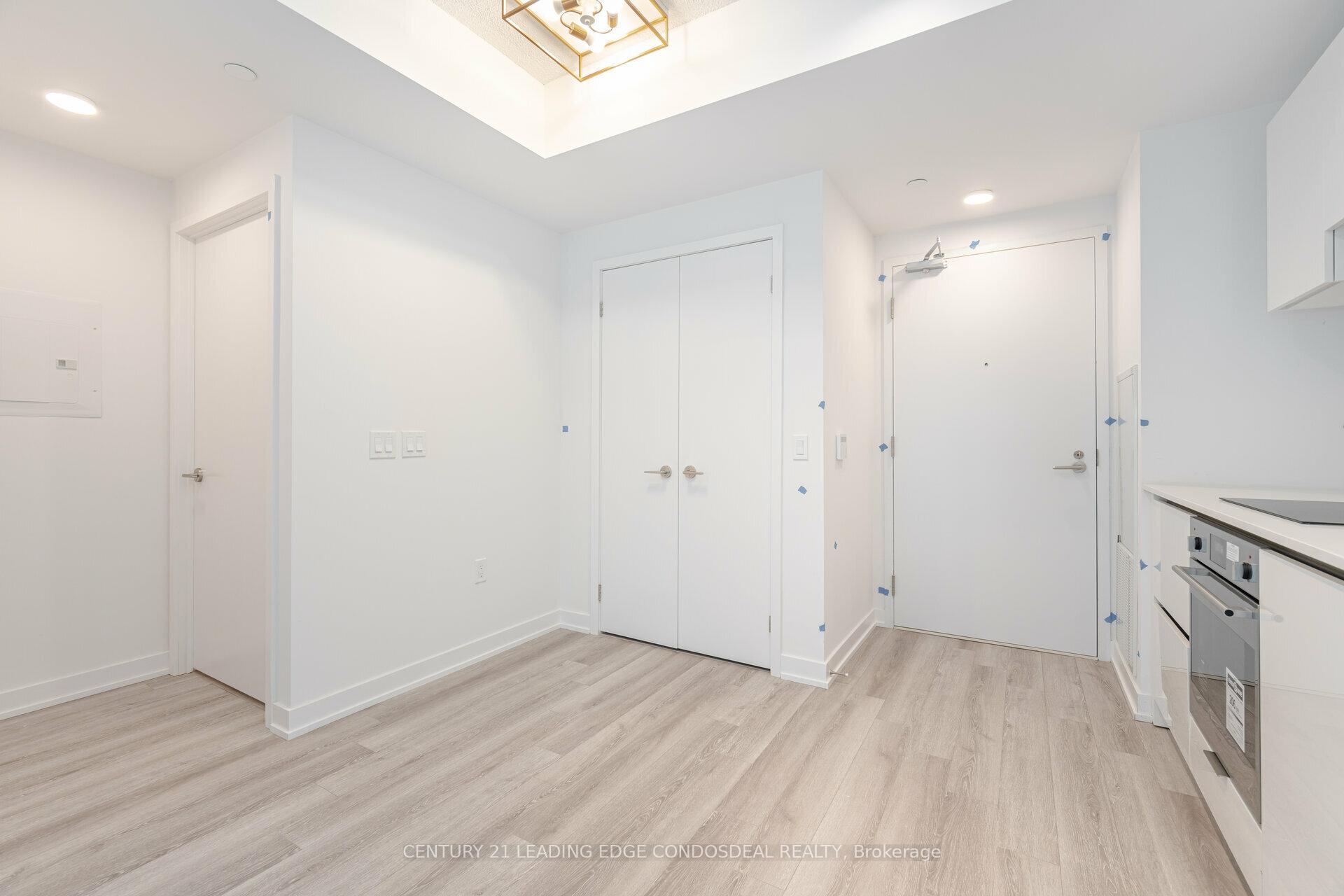 Photo 7 of Unit 802, 238 Simcoe Street, Toronto, Kensington-Chinatown — HOMEH
