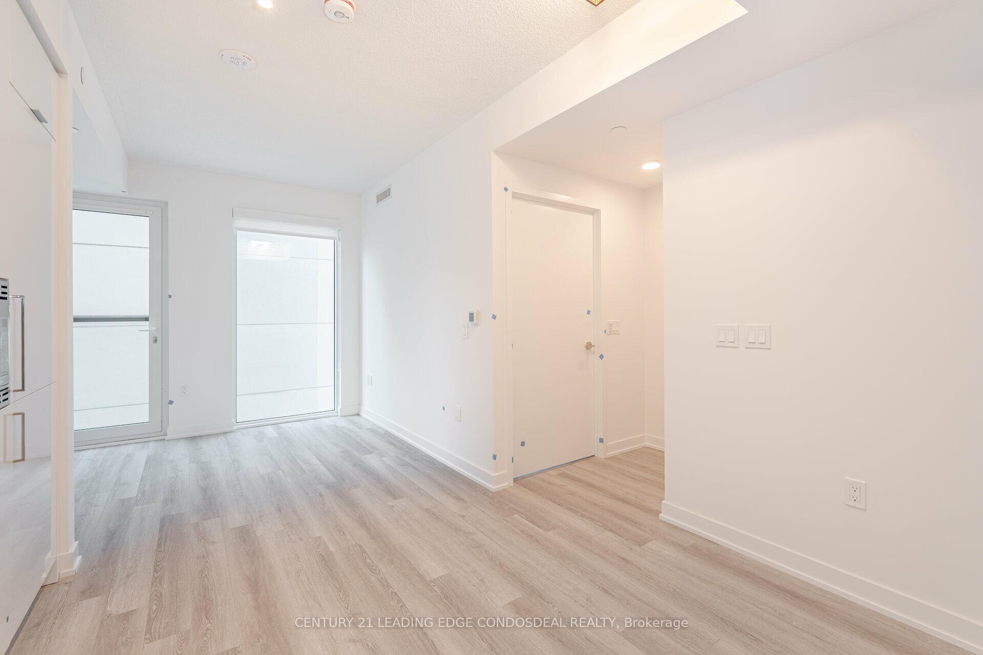 Photo 11 of Unit 802, 238 Simcoe Street, Toronto, Kensington-Chinatown — HOMEH