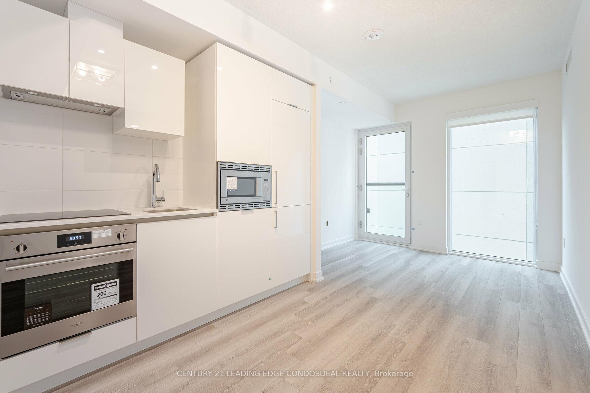 Photo 13 of Unit 802, 238 Simcoe Street, Toronto, Kensington-Chinatown — HOMEH