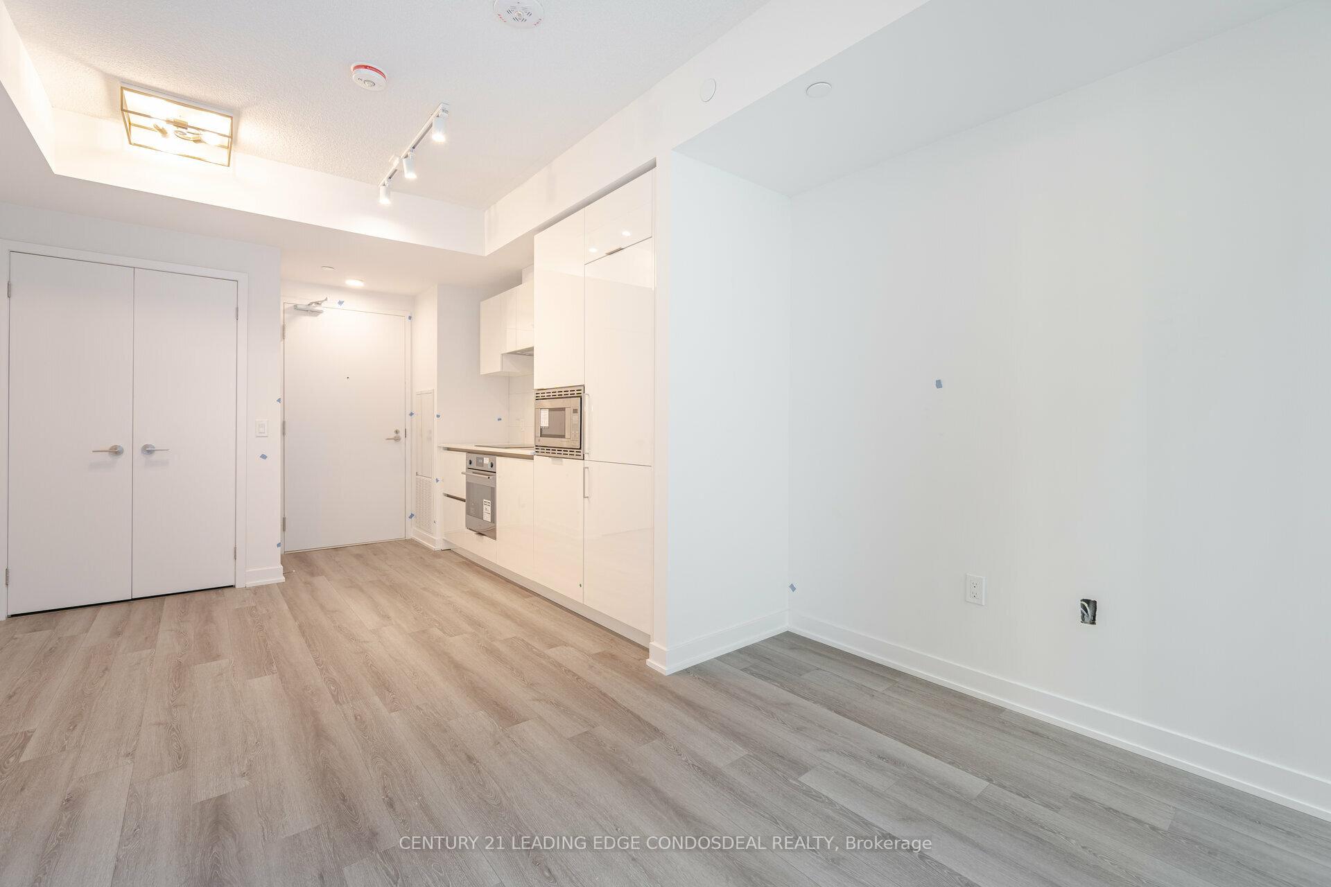Photo 16 of Unit 802, 238 Simcoe Street, Toronto, Kensington-Chinatown — HOMEH