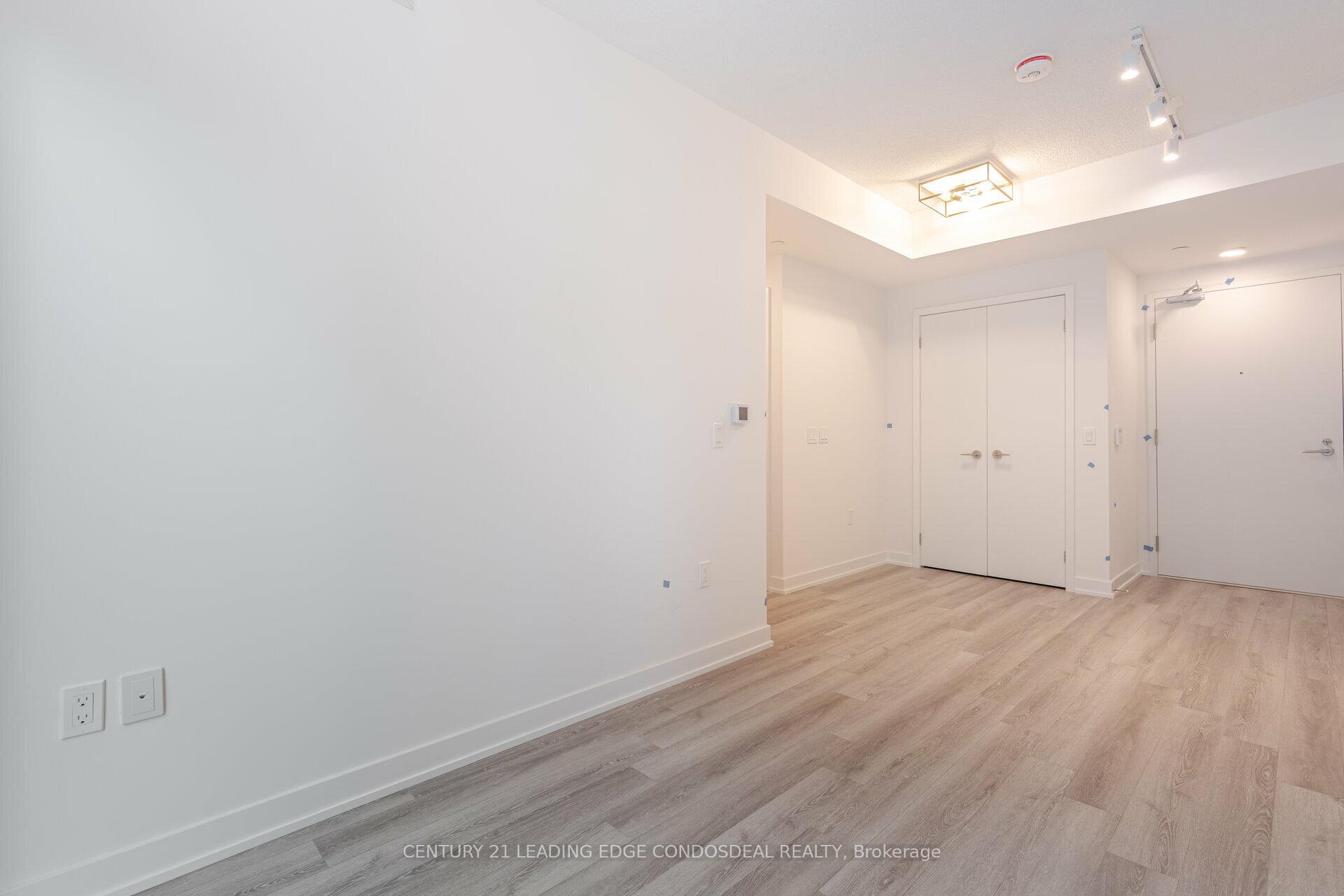 Photo 17 of Unit 802, 238 Simcoe Street, Toronto, Kensington-Chinatown — HOMEH