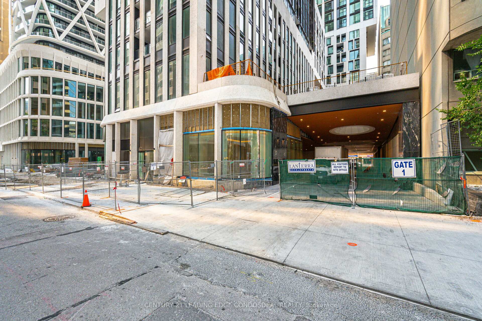 Photo 25 of Unit 802, 238 Simcoe Street, Toronto, Kensington-Chinatown — HOMEH