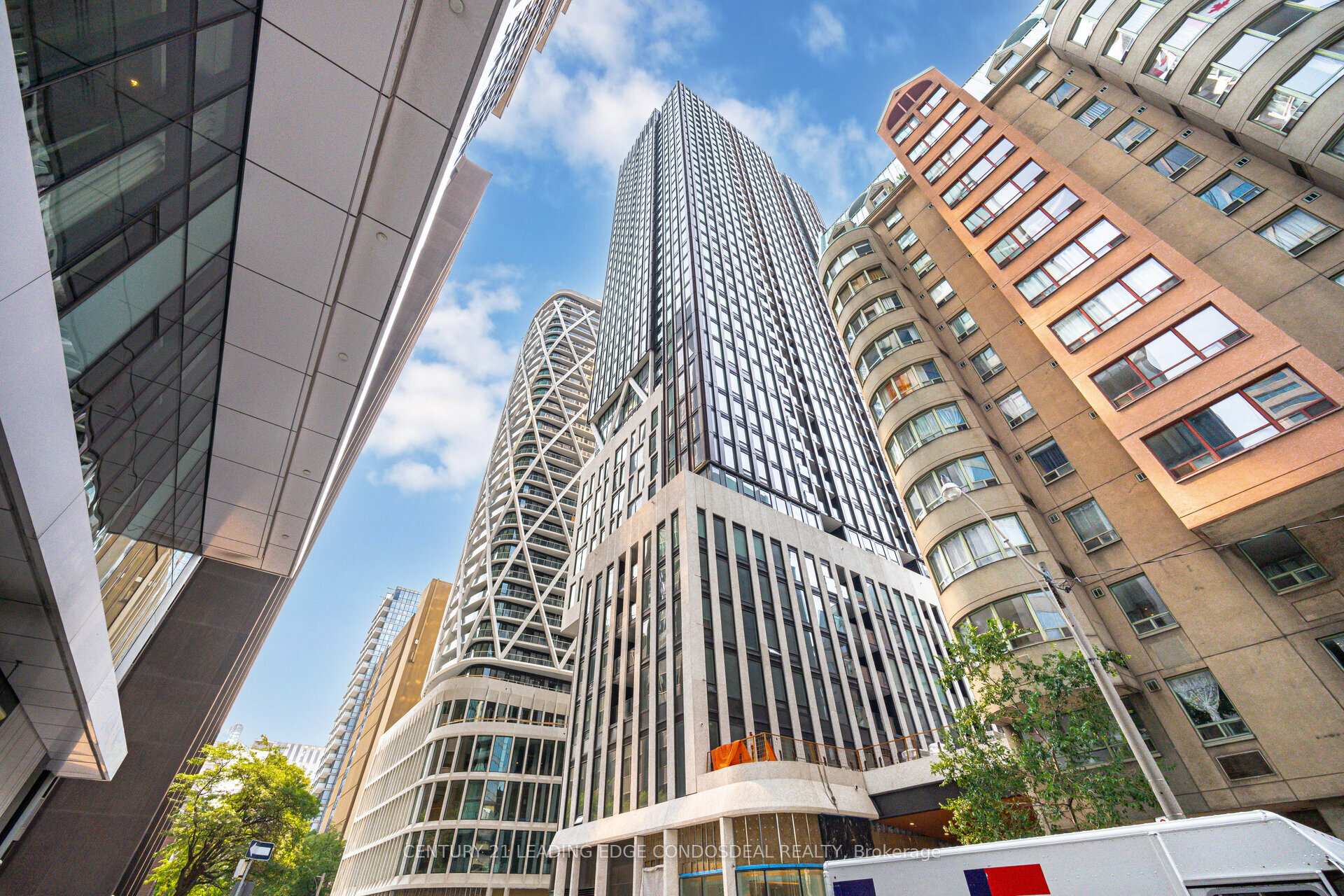Photo 26 of Unit 802, 238 Simcoe Street, Toronto, Kensington-Chinatown — HOMEH