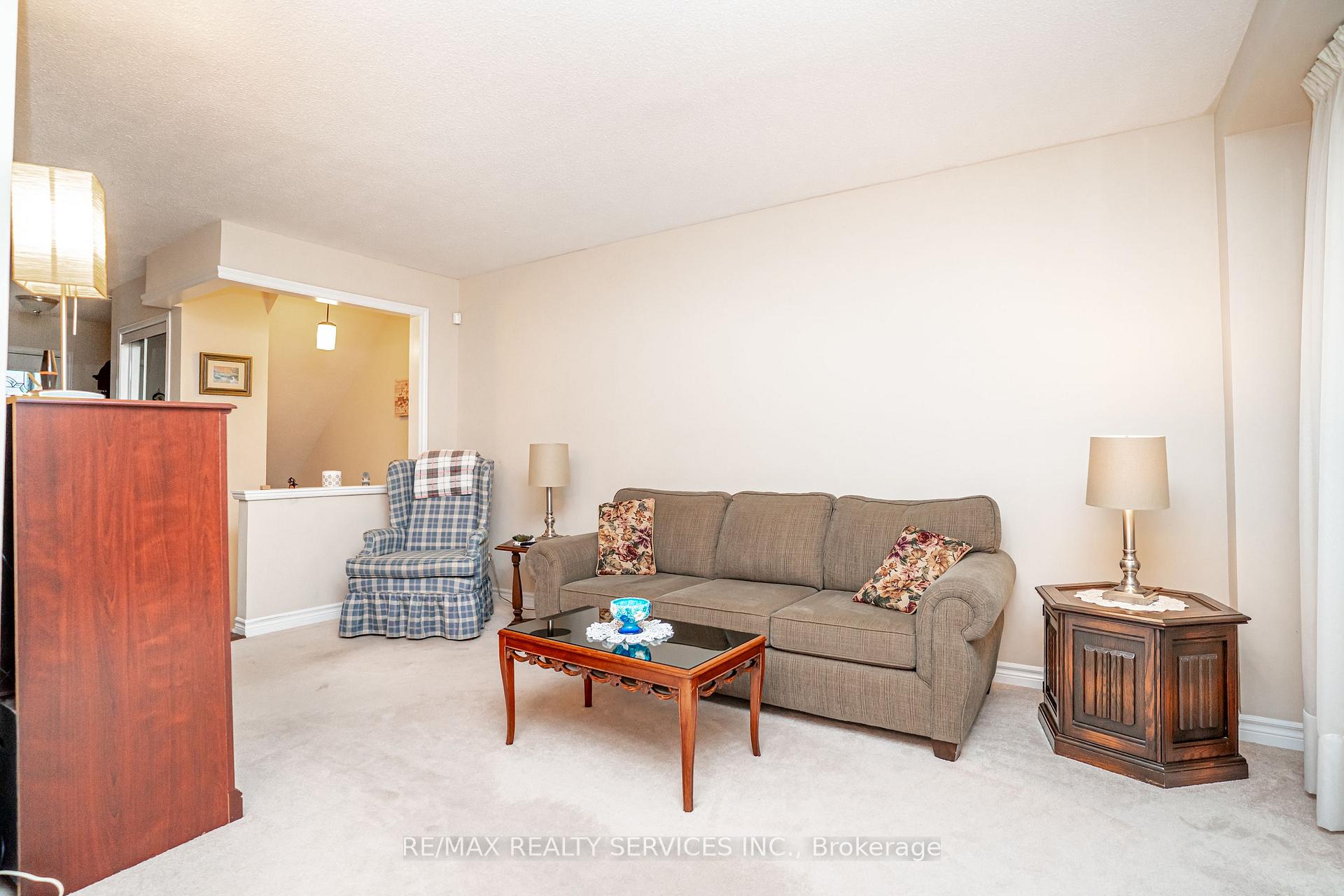 Photo 8 of Unit 125, 125 Ashton Crescent, Brampton, Central Park — HOMEH