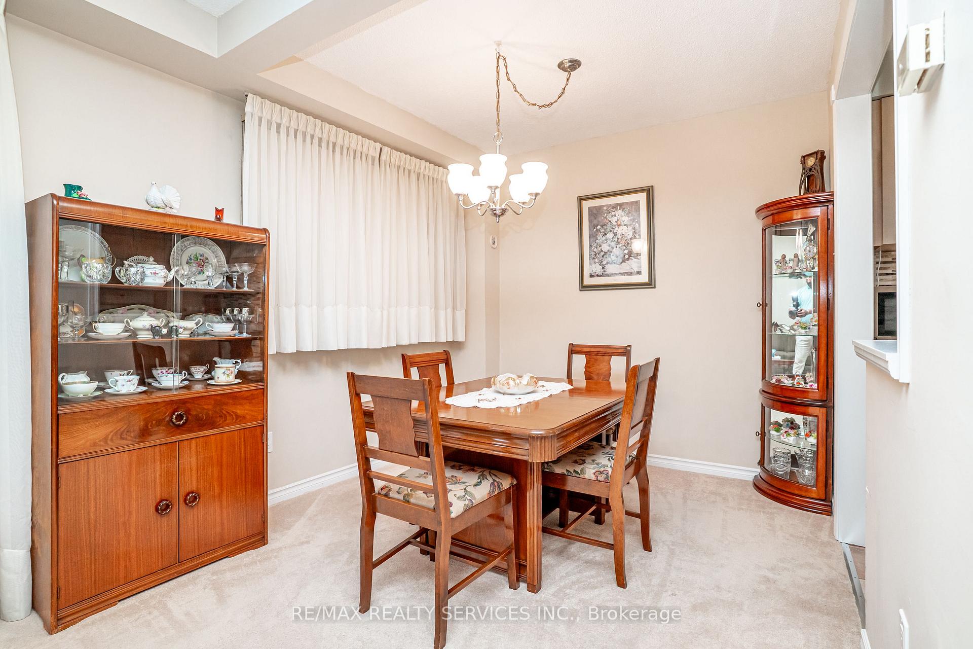 Photo 12 of Unit 125, 125 Ashton Crescent, Brampton, Central Park — HOMEH